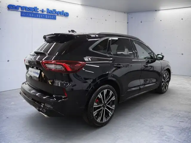 Ford Kuga view 3