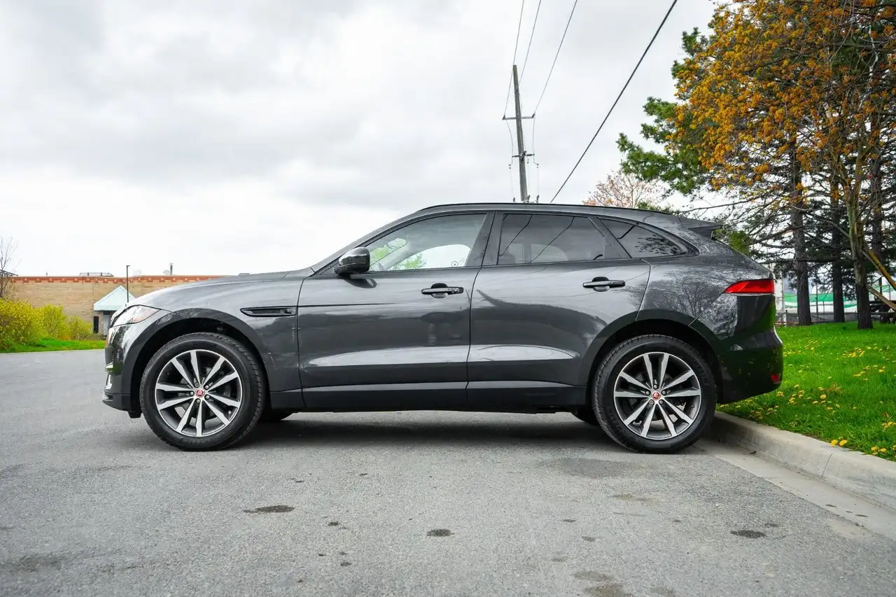 Jaguar F-Pace снимка Jaguar F-Pace