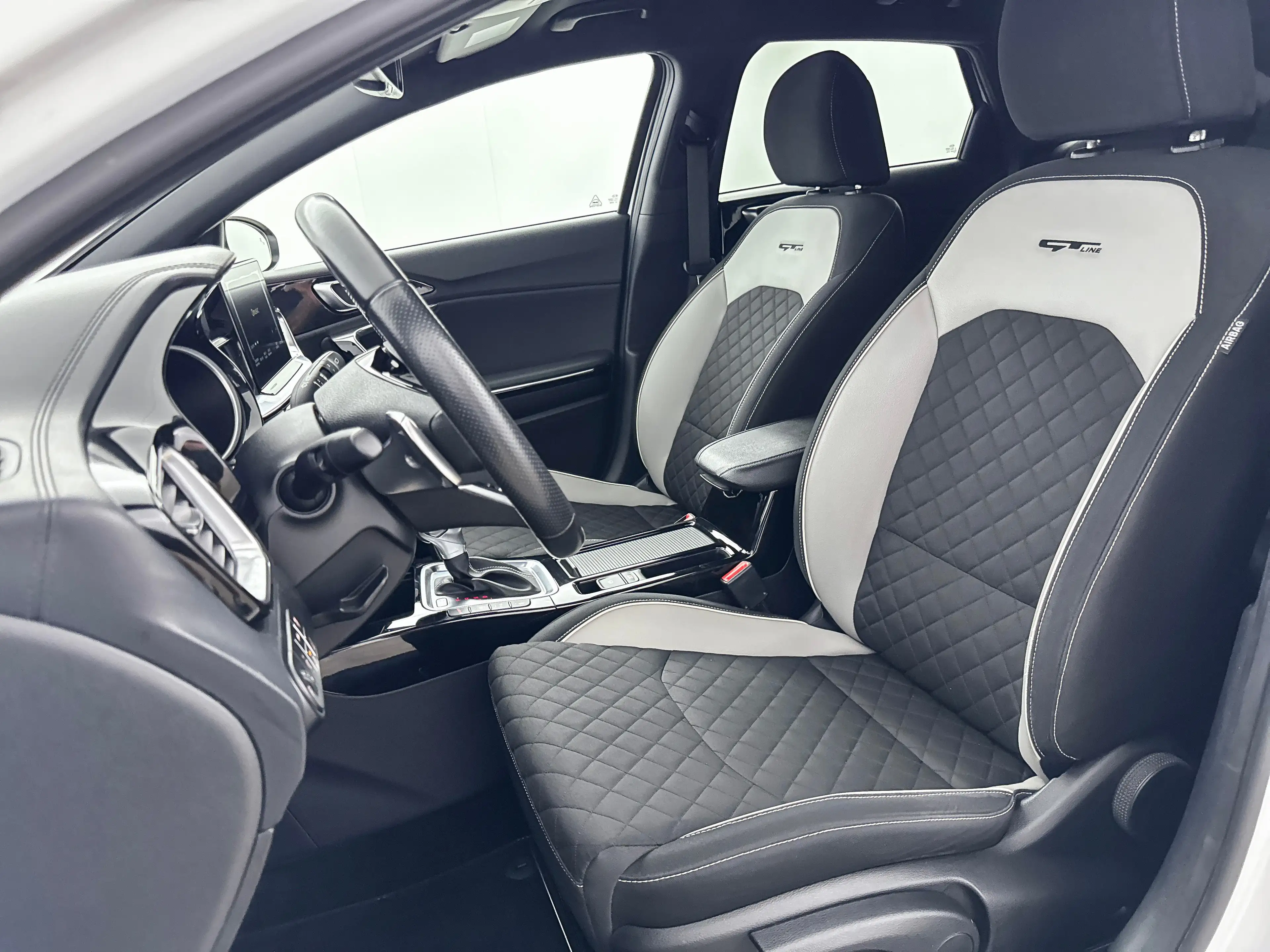 Kia ProCeed / pro_cee'd 1.4 T-GDI GT Line | 18" | Sportstoelen | JBL Audio — photo 26