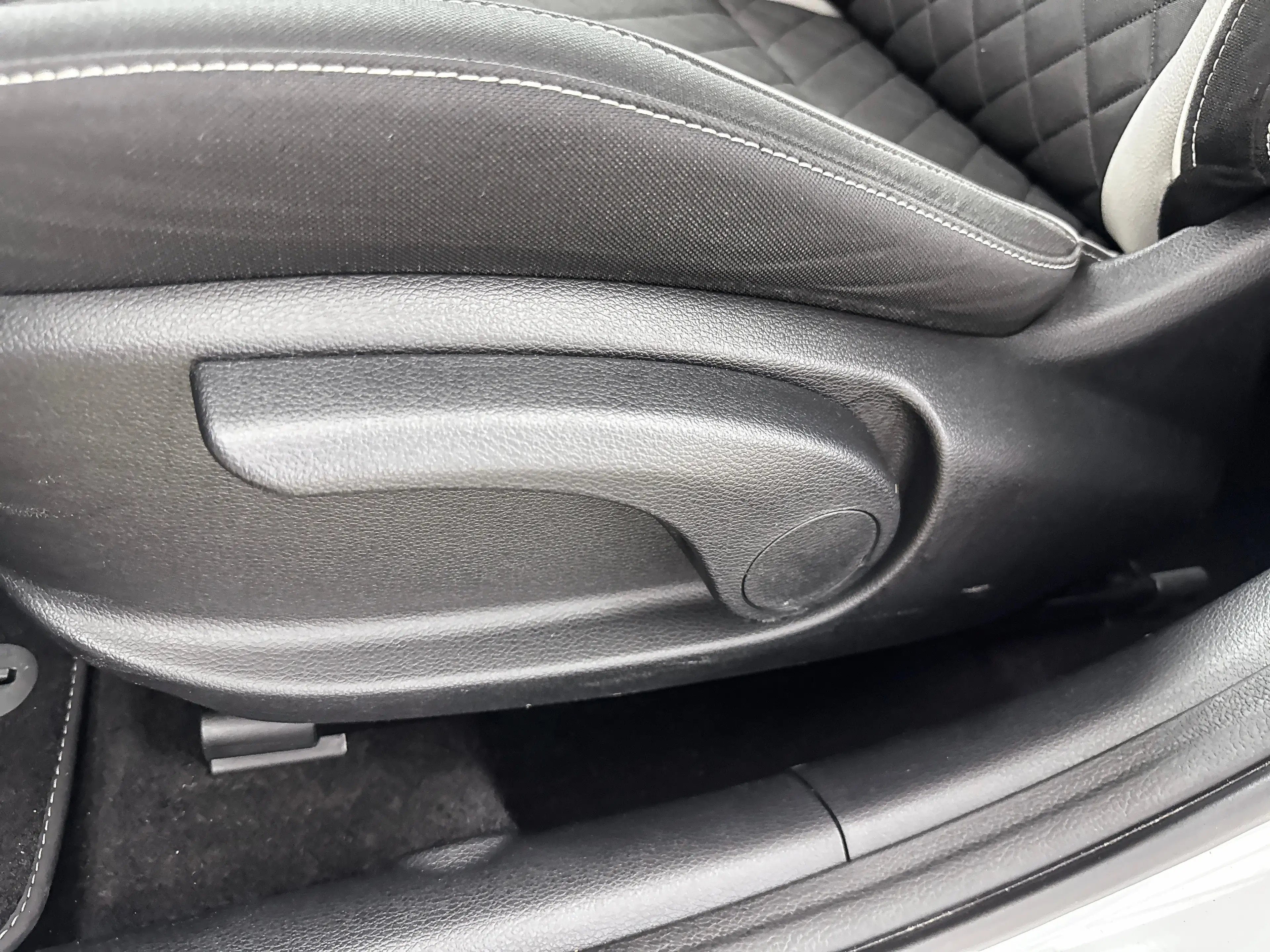 Kia ProCeed / pro_cee'd 1.4 T-GDI GT Line | 18" | Sportstoelen | JBL Audio — photo 19