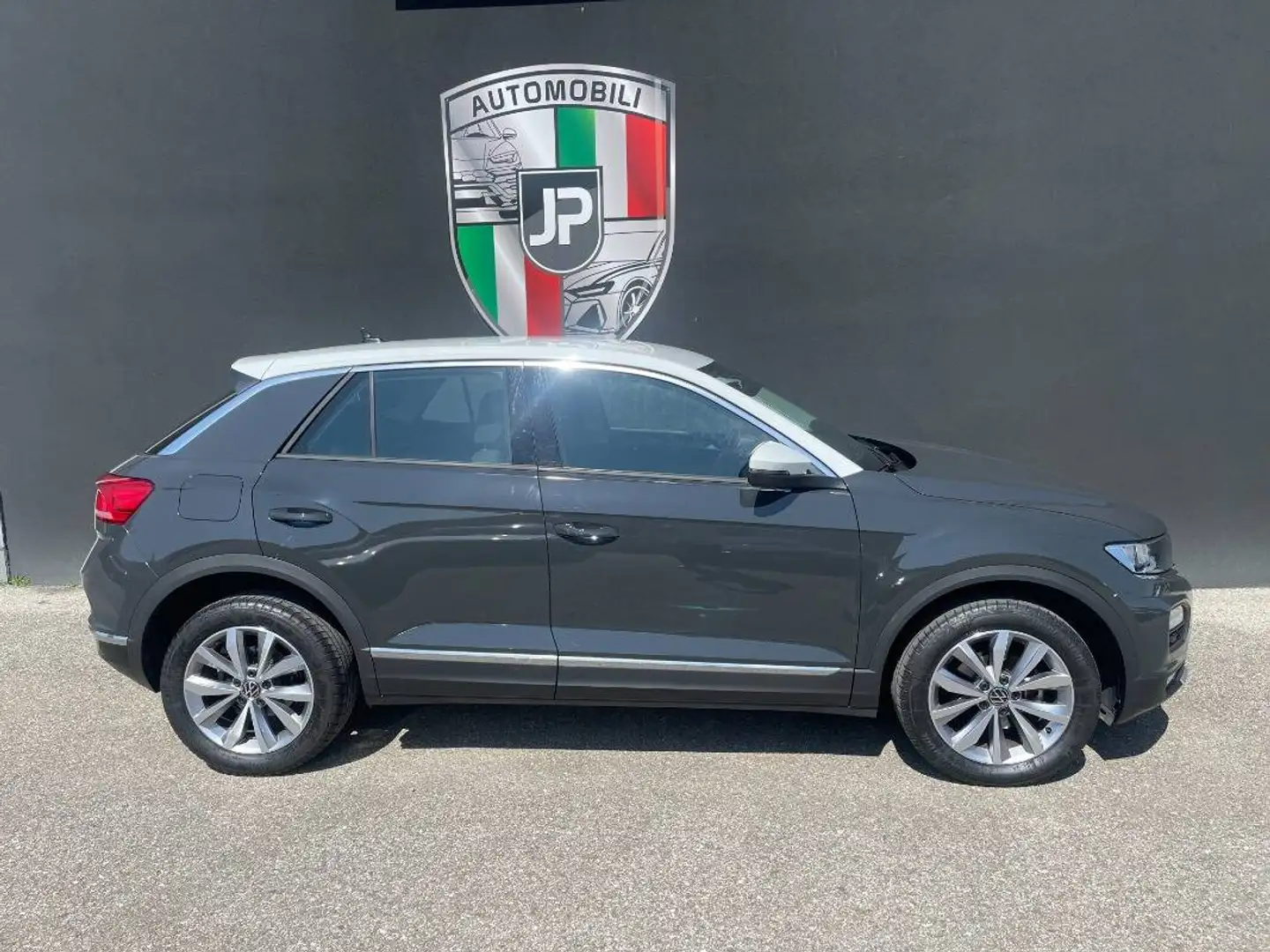 Volkswagen T-Roc 1.0 tsi Style 110cv Bi-Color PDC Car Play PDC Grigio - 2