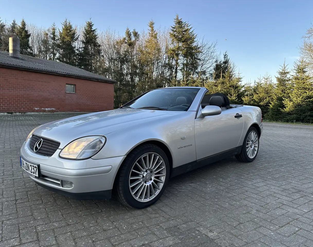 Mercedes-Benz SLK 230