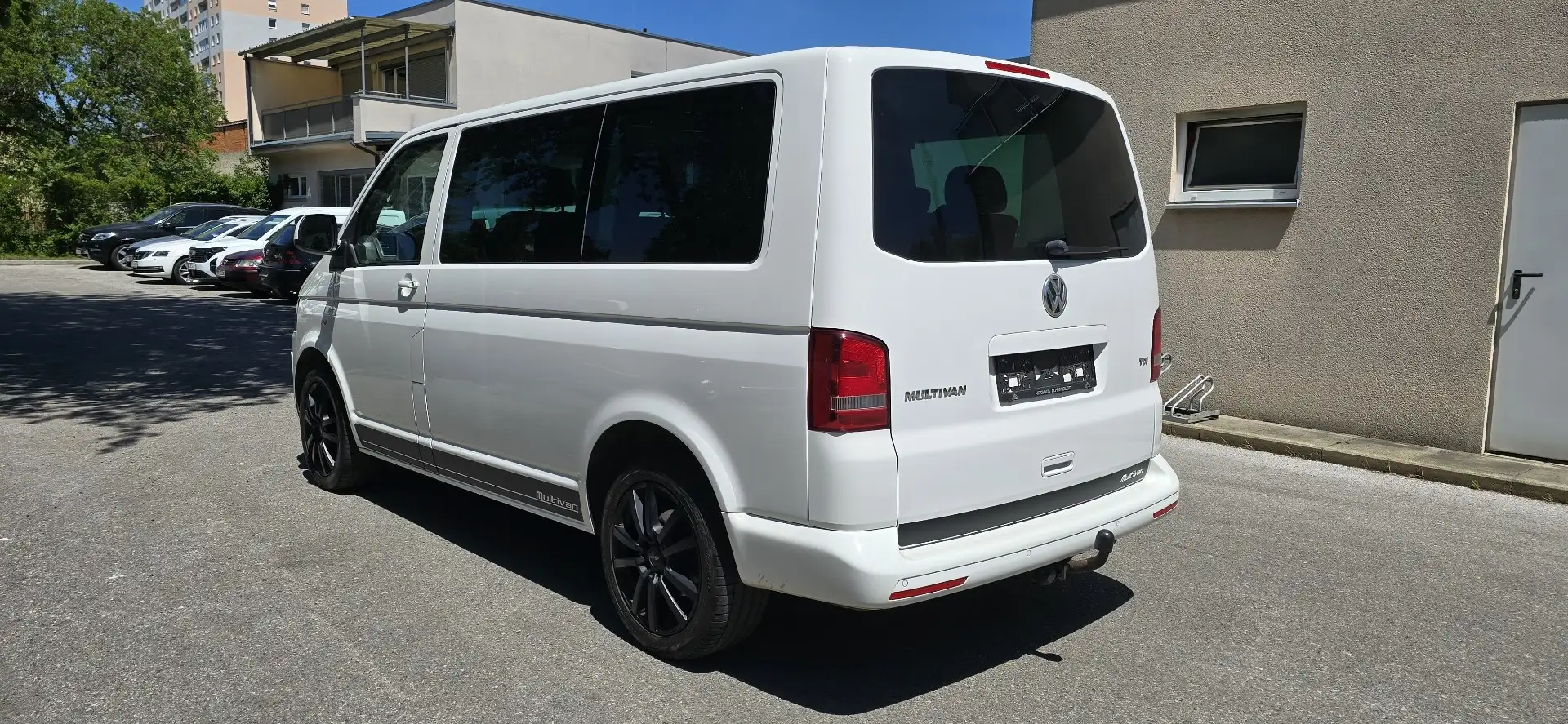 Volkswagen T5 Multivan Startline 2,0 BMTTDI D-PF Weiß - 2