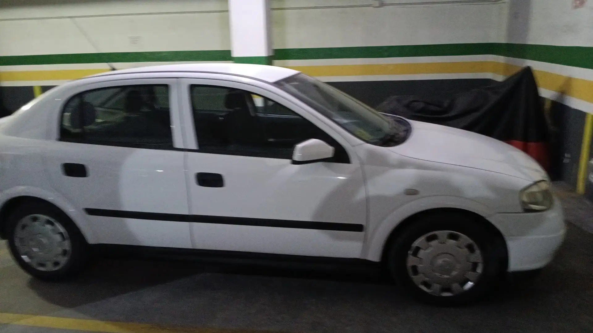 Opel Astra 1.600 Wit - 2