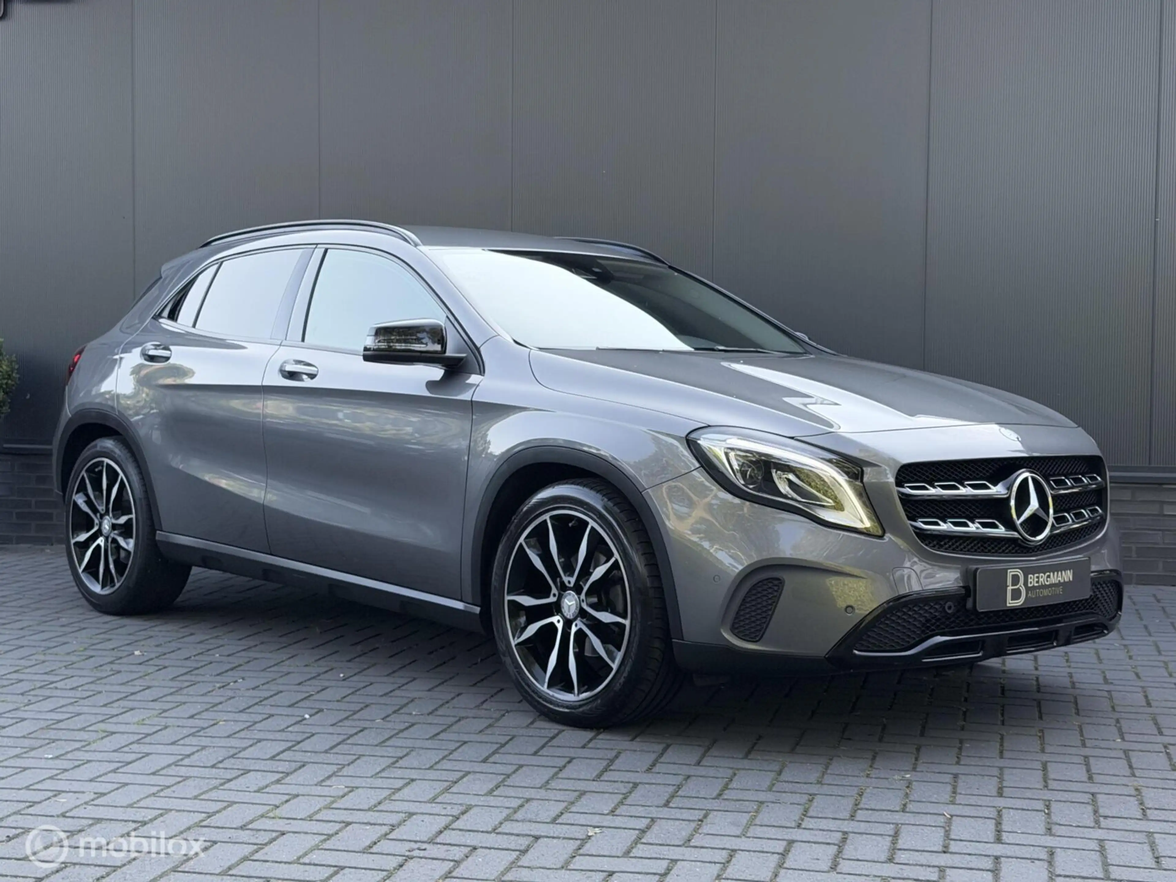 Mercedes-Benz GLA 180 Urban|Night|19”|Camera|Trekh.|Cruise — photo 5