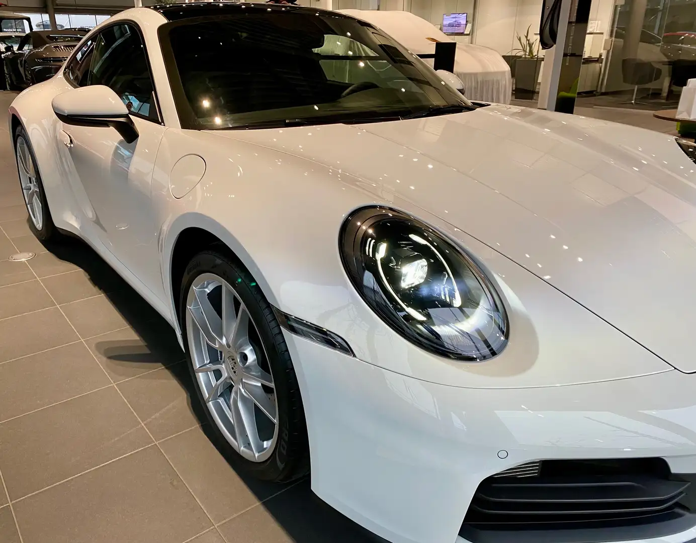 Porsche 992 911 Carrera PDK 992.2 neues, deutsches Mod., 153km Biały - 1