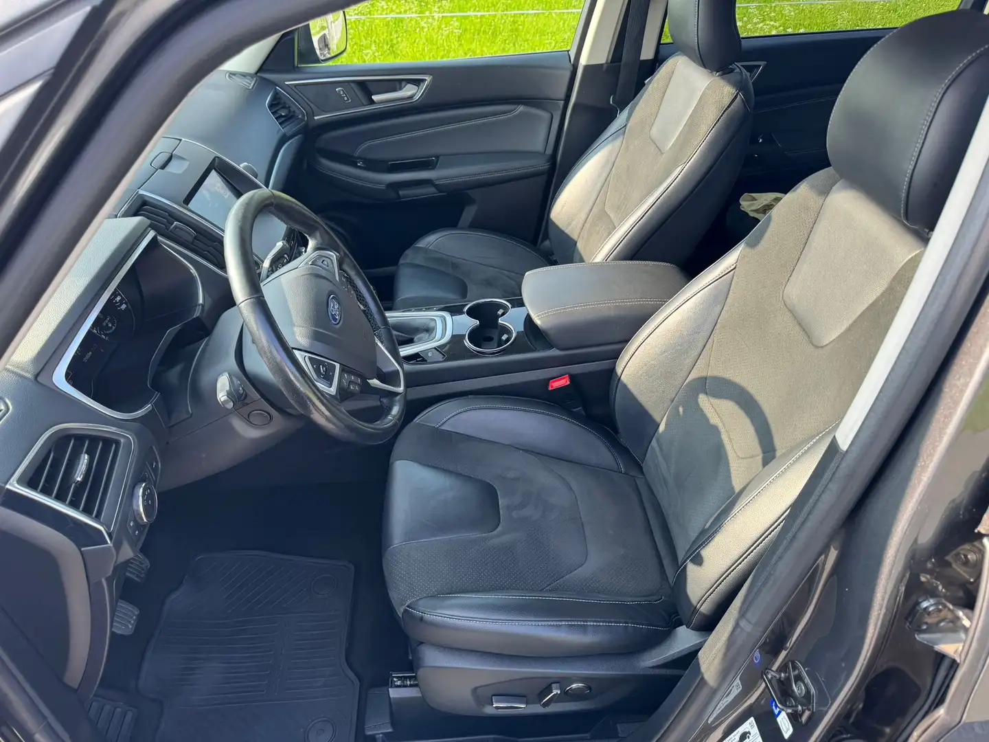 Ford Galaxy 2,0 EcoBlue SCR Titanium Grau - 2