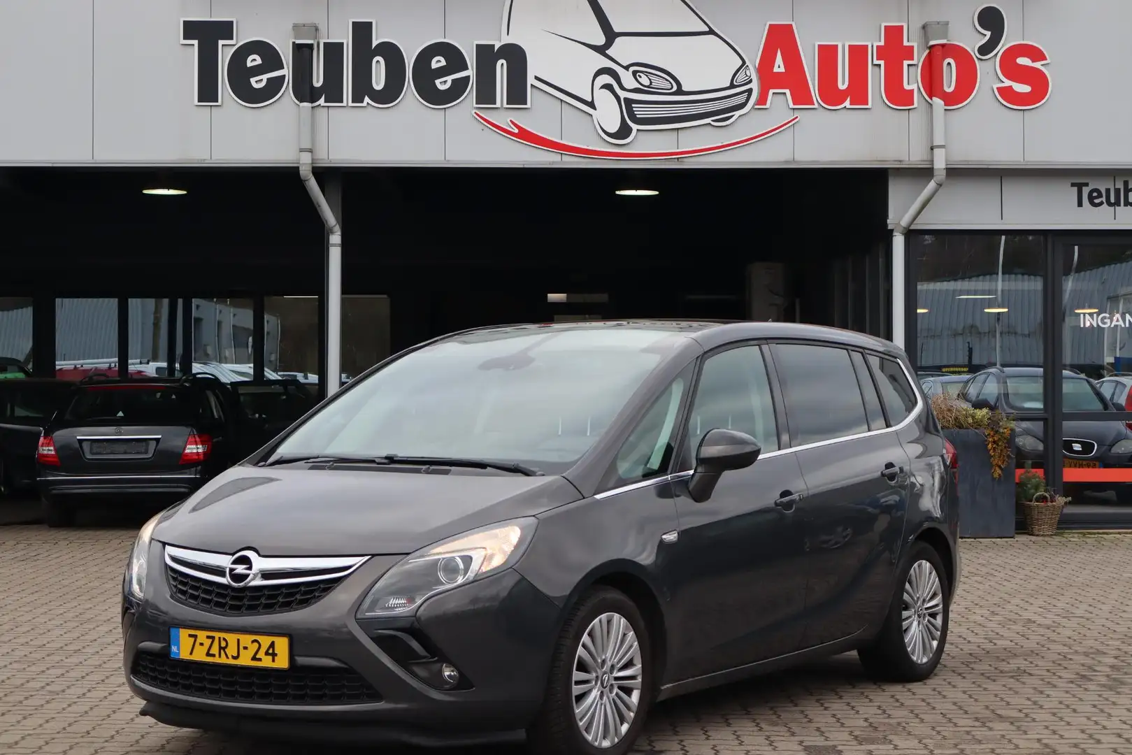 Opel Zafira Tourer 1.4 Business+ 7p. Panoramadak, Camera, Navigatie, Grijs - 1