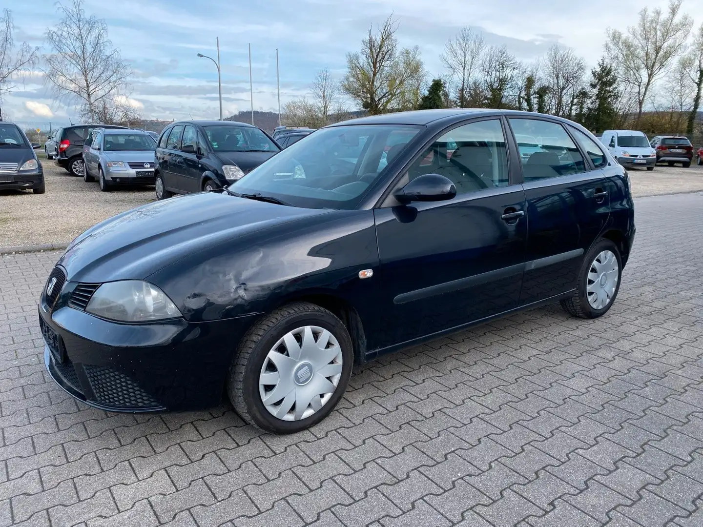 SEAT Ibiza Reference - HU neu Schwarz - 1