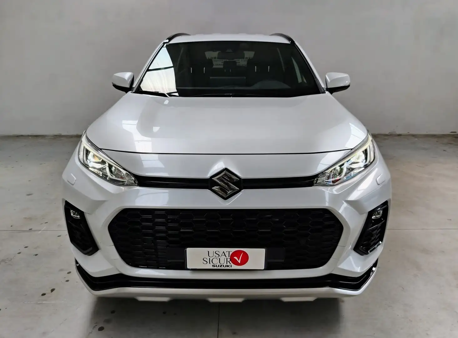 Suzuki Across 2.5 Plug-in Hybrid E-CVT 4WD Top Bianco - 2
