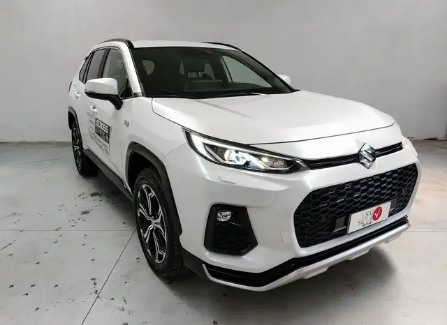 Suzuki Across 2.5 Plug-in Hybrid E-CVT 4WD Top