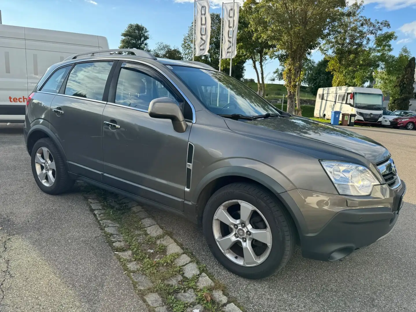 Opel Antara 2,0 CDTI KAT 4x4  EKEKTRIK Problem Grau - 2