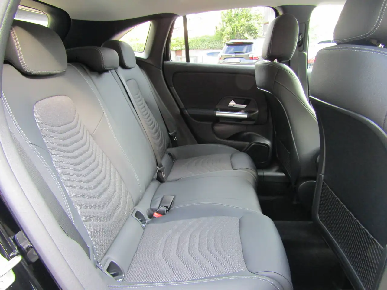 Mercedes-Benz GLA D AUTO KM 0 , PACK NIGHT ,KEYLESS, LUCI AMBIENTE , FARI LED, миниатюра 16