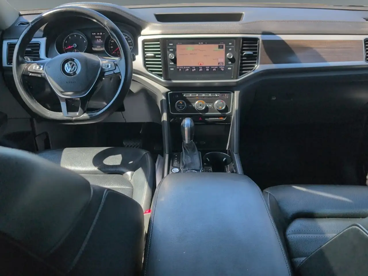 Volkswagen Atlas снимка Volkswagen Atlas