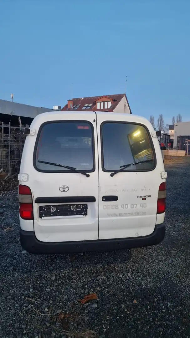 Toyota Hiace D-4D GL - 1
