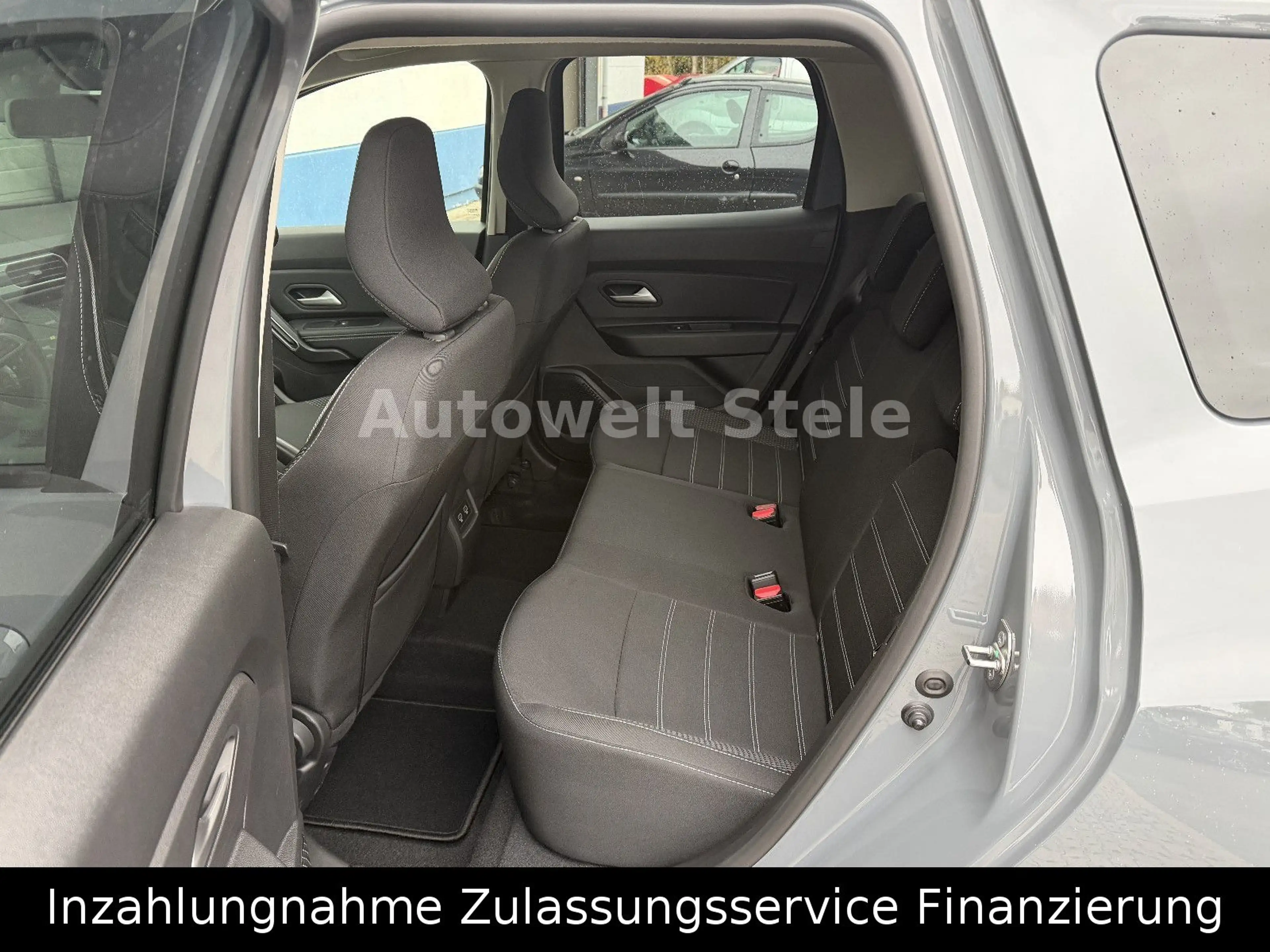 Dacia Duster II Journey 4WD Navi AHK Kamera Winterp. — photo 7