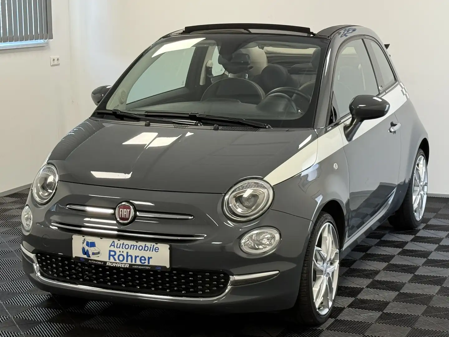 Fiat 500 Cabrio Lounge Klima Navi 17-Zoll Einparkh. Gris - 2