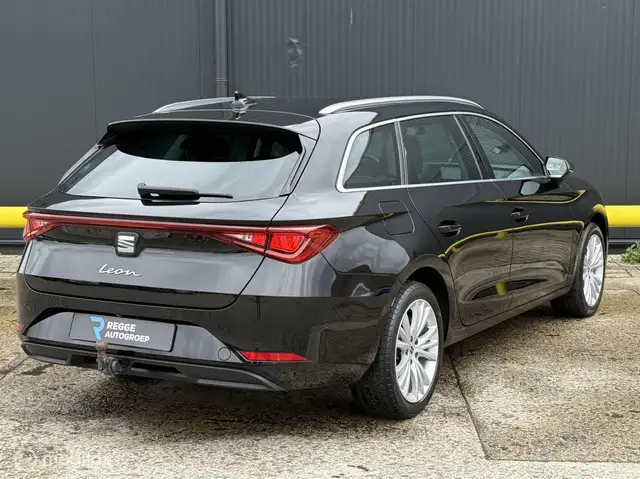 Seat Leon view 3