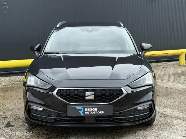 Seat Leon view 5