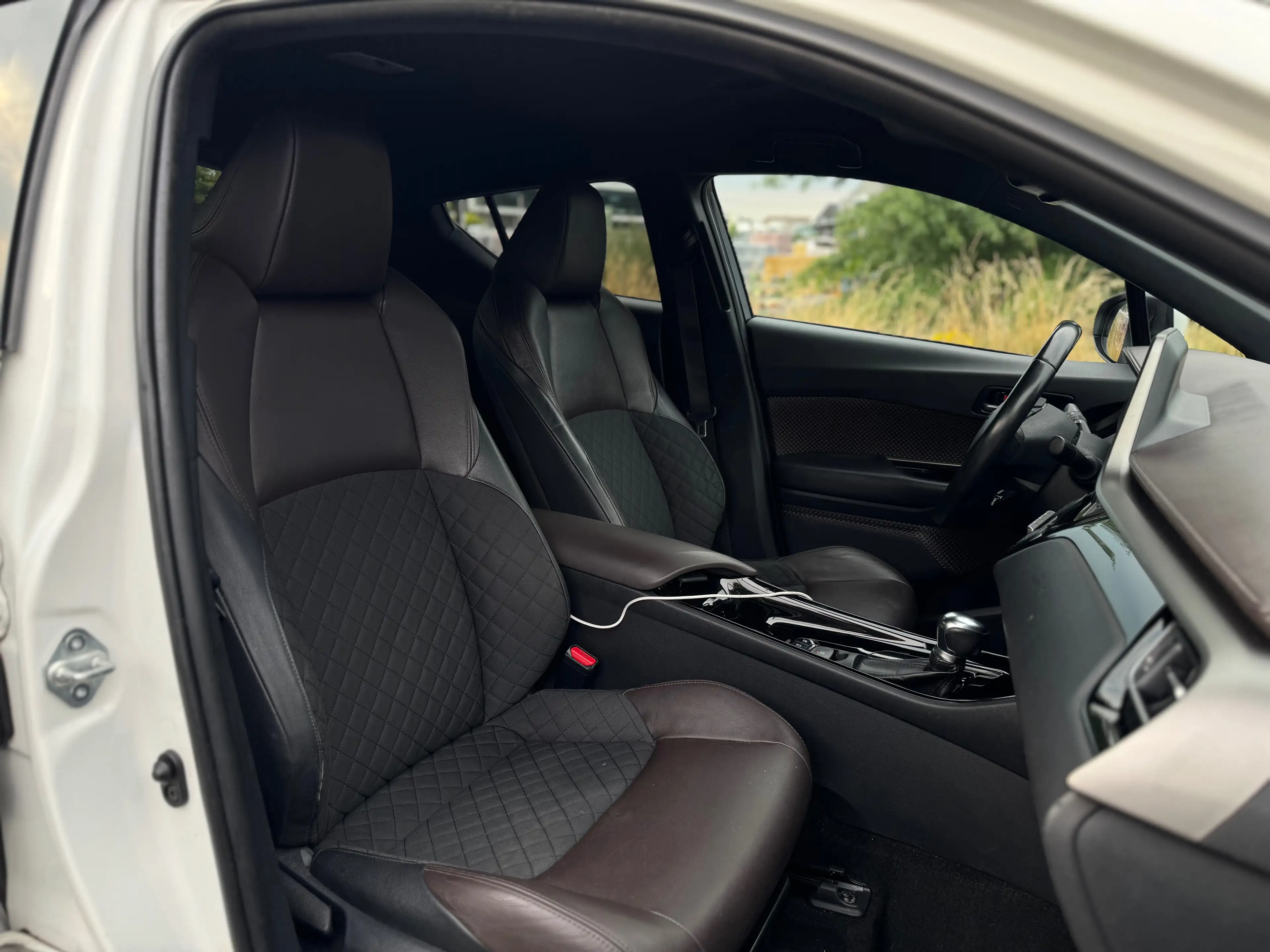 Toyota C-HR C-HR Hybrid 1.8i VVT-i C-Ult Launch Edition — photo 12