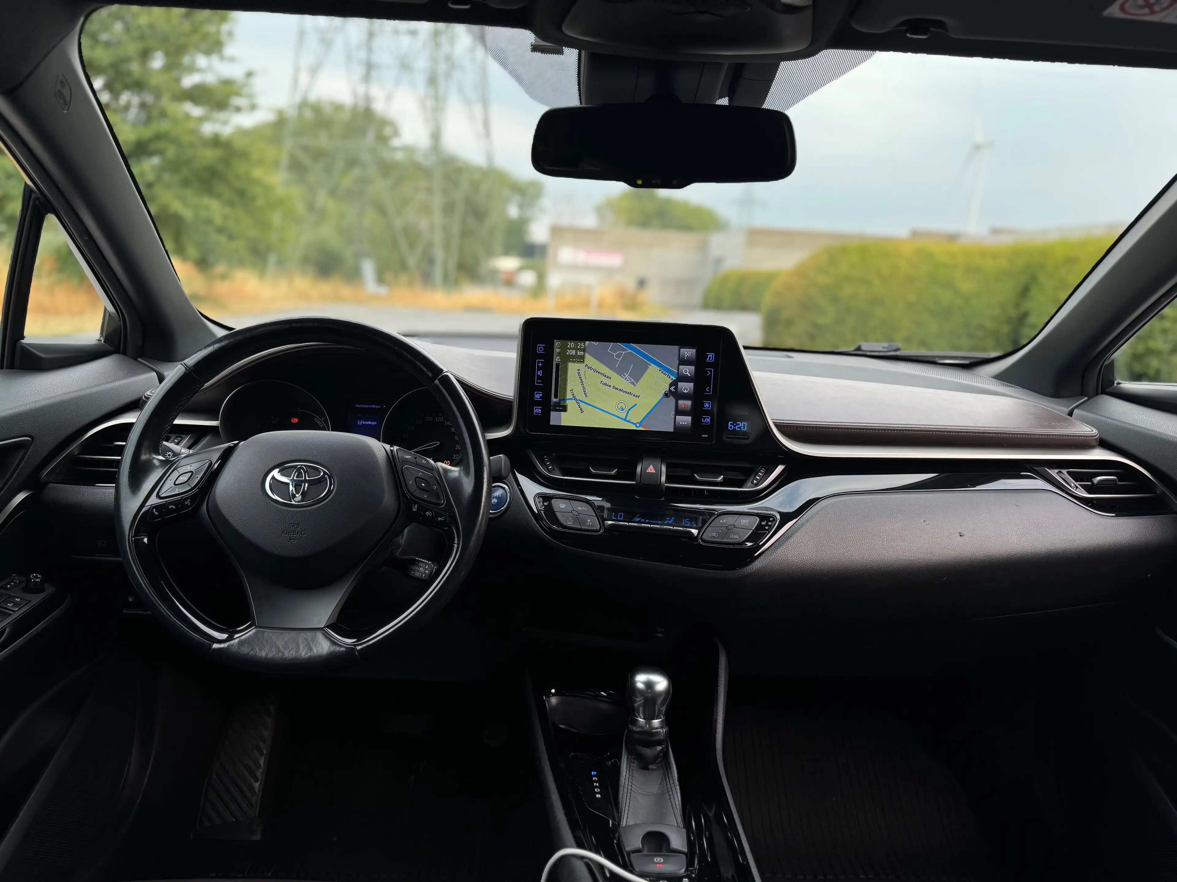 Toyota C-HR C-HR Hybrid 1.8i VVT-i C-Ult Launch Edition — photo 8