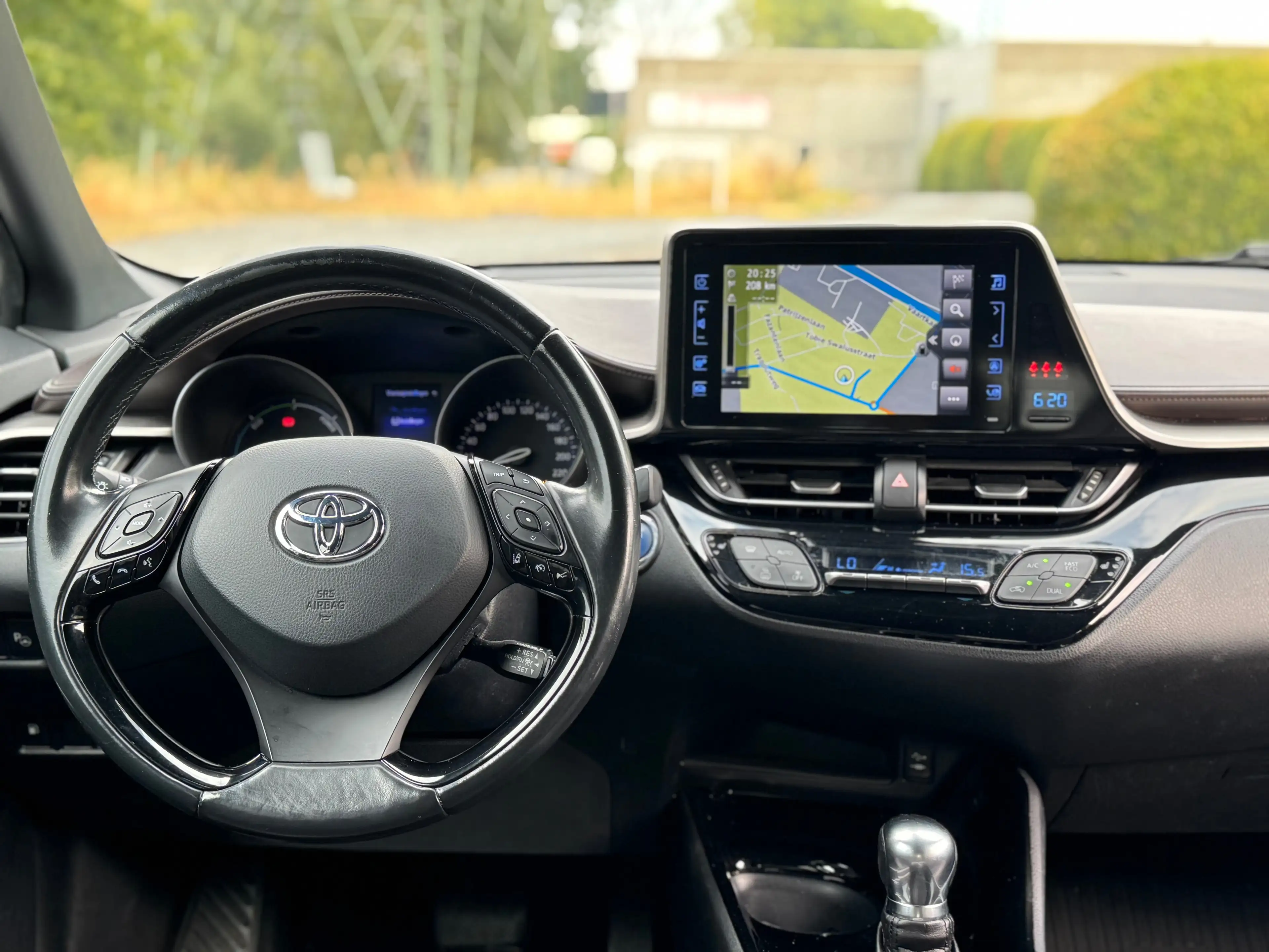 Toyota C-HR C-HR Hybrid 1.8i VVT-i C-Ult Launch Edition — photo 9