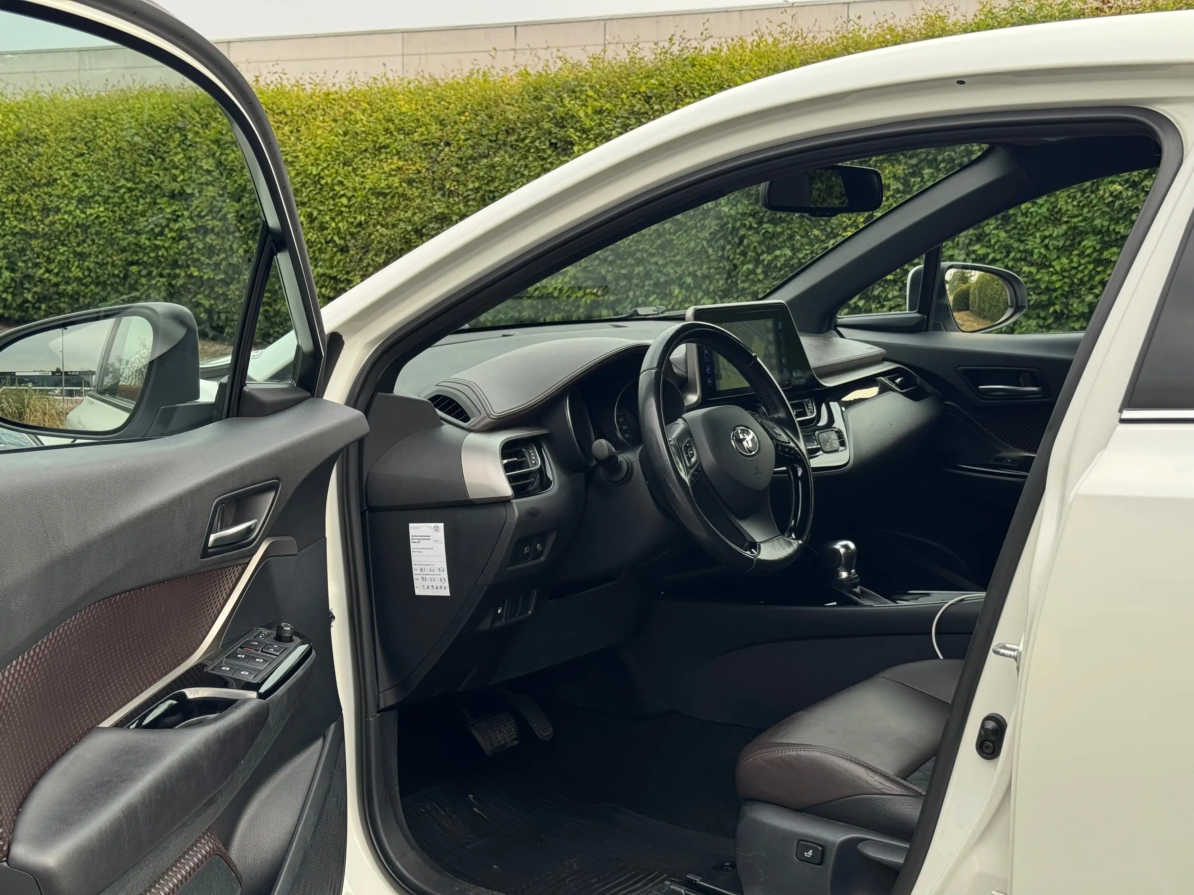 Toyota C-HR C-HR Hybrid 1.8i VVT-i C-Ult Launch Edition — photo 10