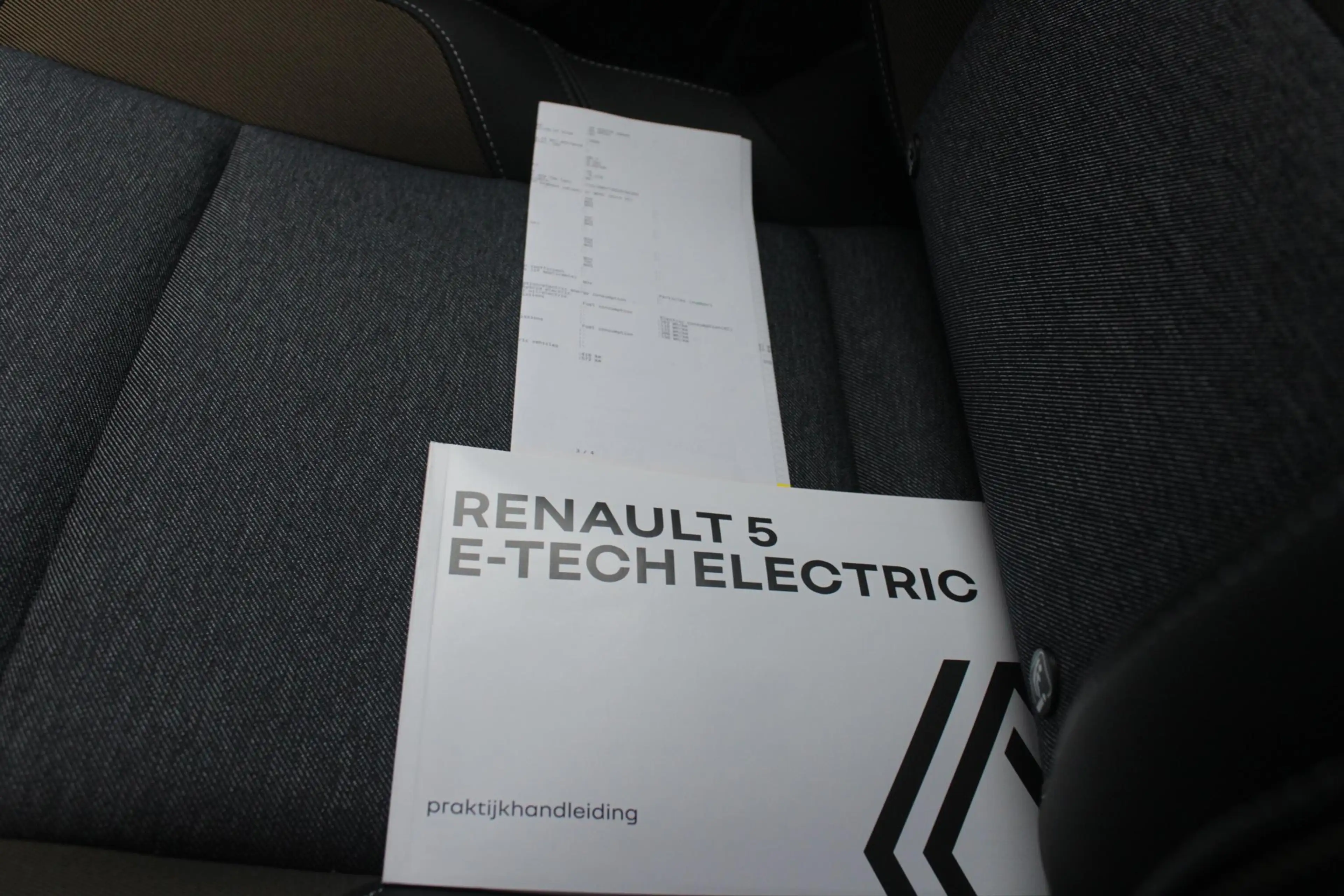 Renault R 5 COMFORT RANGE TECHNO 150PK 52 kWh *NIEUWE AUTO!* | — photo 19