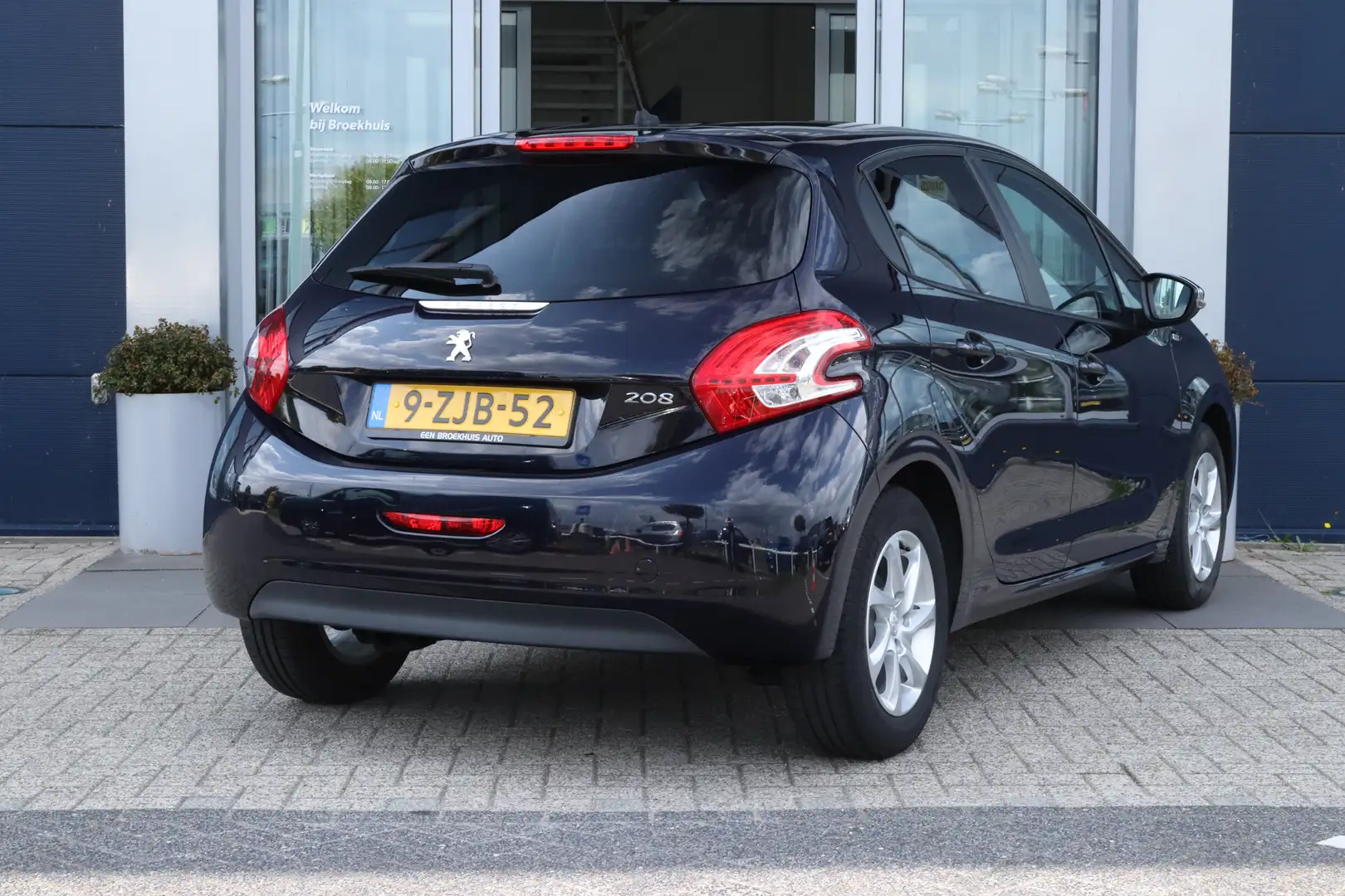 Peugeot 208 1.2 PureTech Style | Cruise Control | Navigatie | Blauw - 2