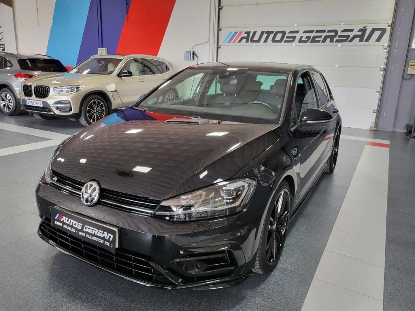 Volkswagen Golf 2.0 TSI R DSG7 221kW Schwarz - 2