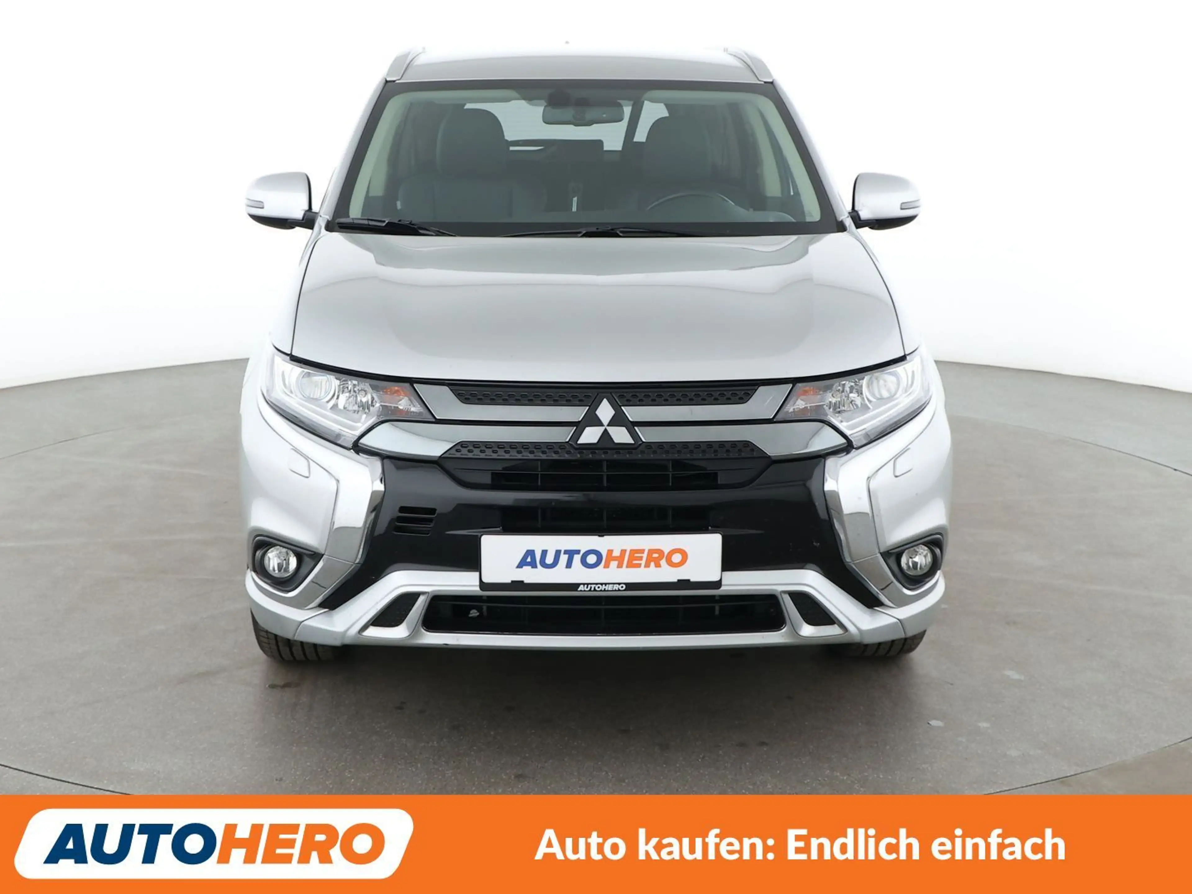 Mitsubishi Outlander 2.4 PHEV 4WD Aut.*NAV*TEMPO*CAM*SHZ*AHK*ALU* — photo 9