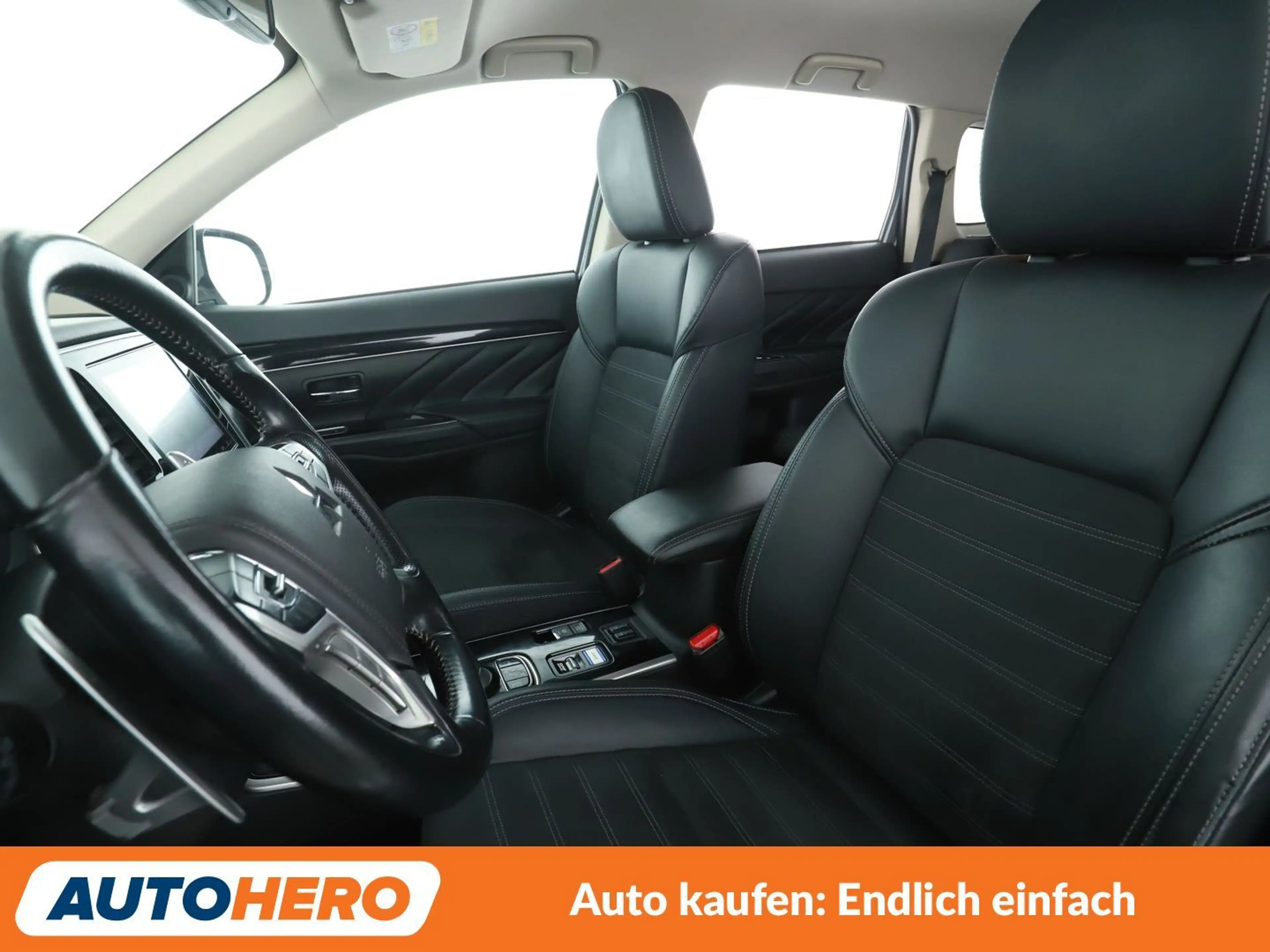Mitsubishi Outlander 2.4 PHEV 4WD Aut.*NAV*TEMPO*CAM*SHZ*AHK*ALU* — photo 10