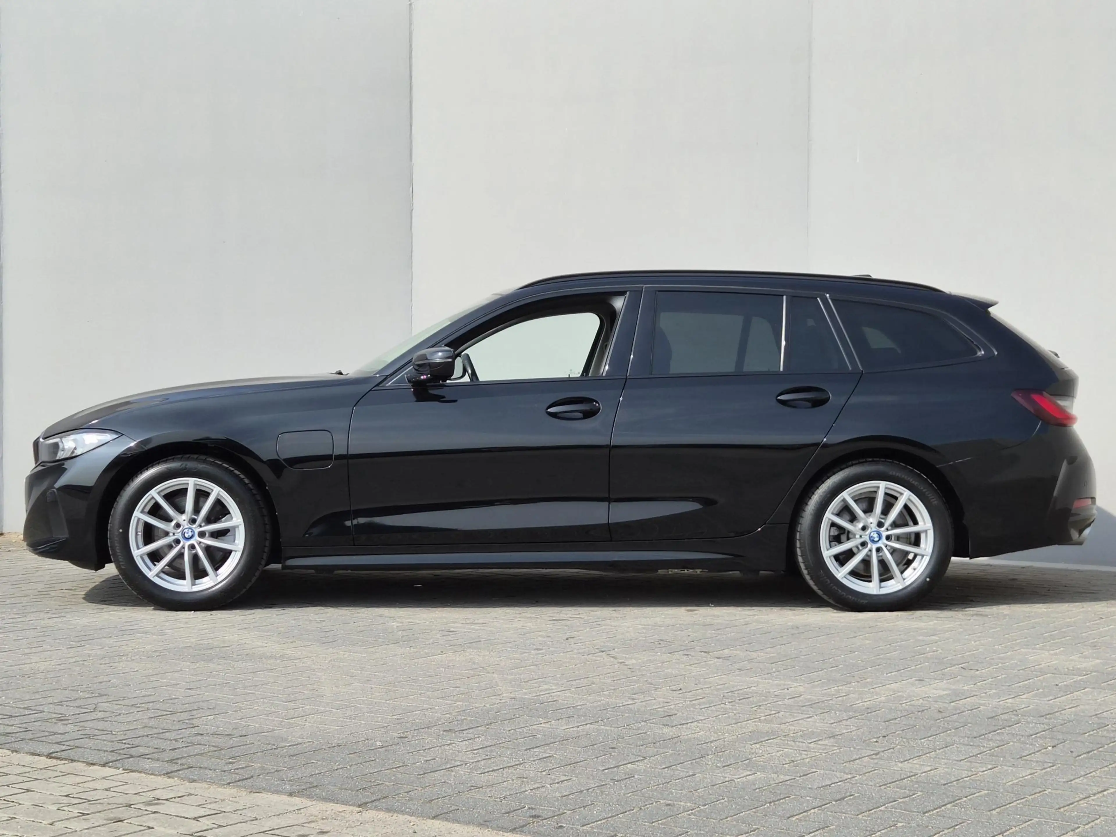 BMW 330 3-serie Touring 330e / SOH 95% / Dealer onderhoude — photo 12