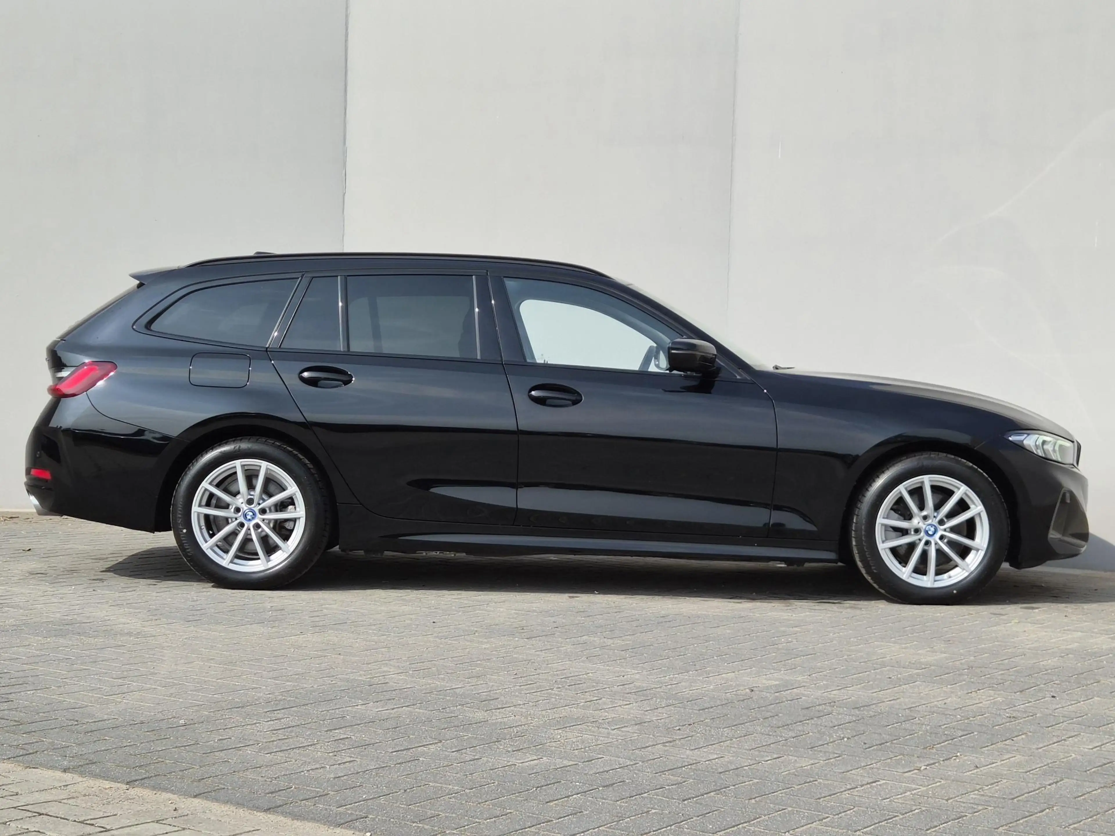 BMW 330 3-serie Touring 330e / SOH 95% / Dealer onderhoude — photo 18