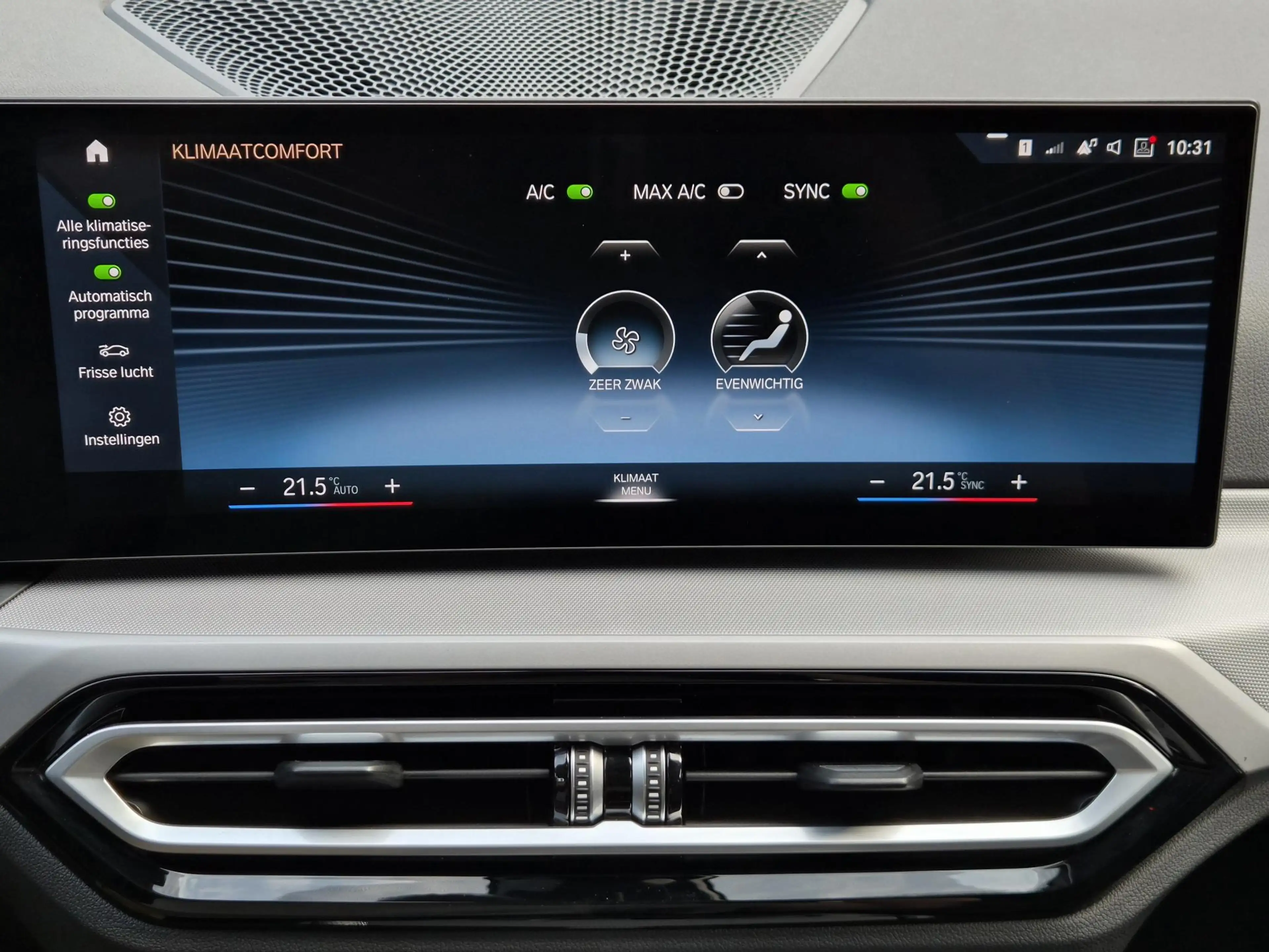 BMW 330 3-serie Touring 330e / SOH 95% / Dealer onderhoude — photo 20