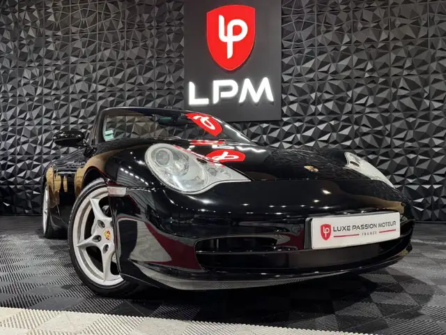 Porsche 996 view 3