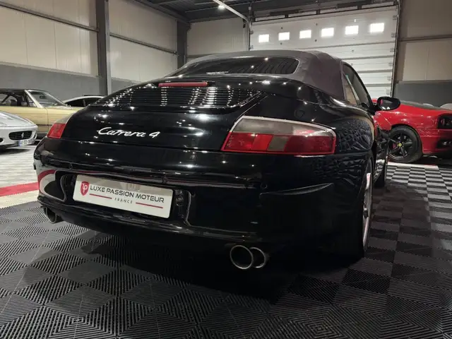 Porsche 996 view 9
