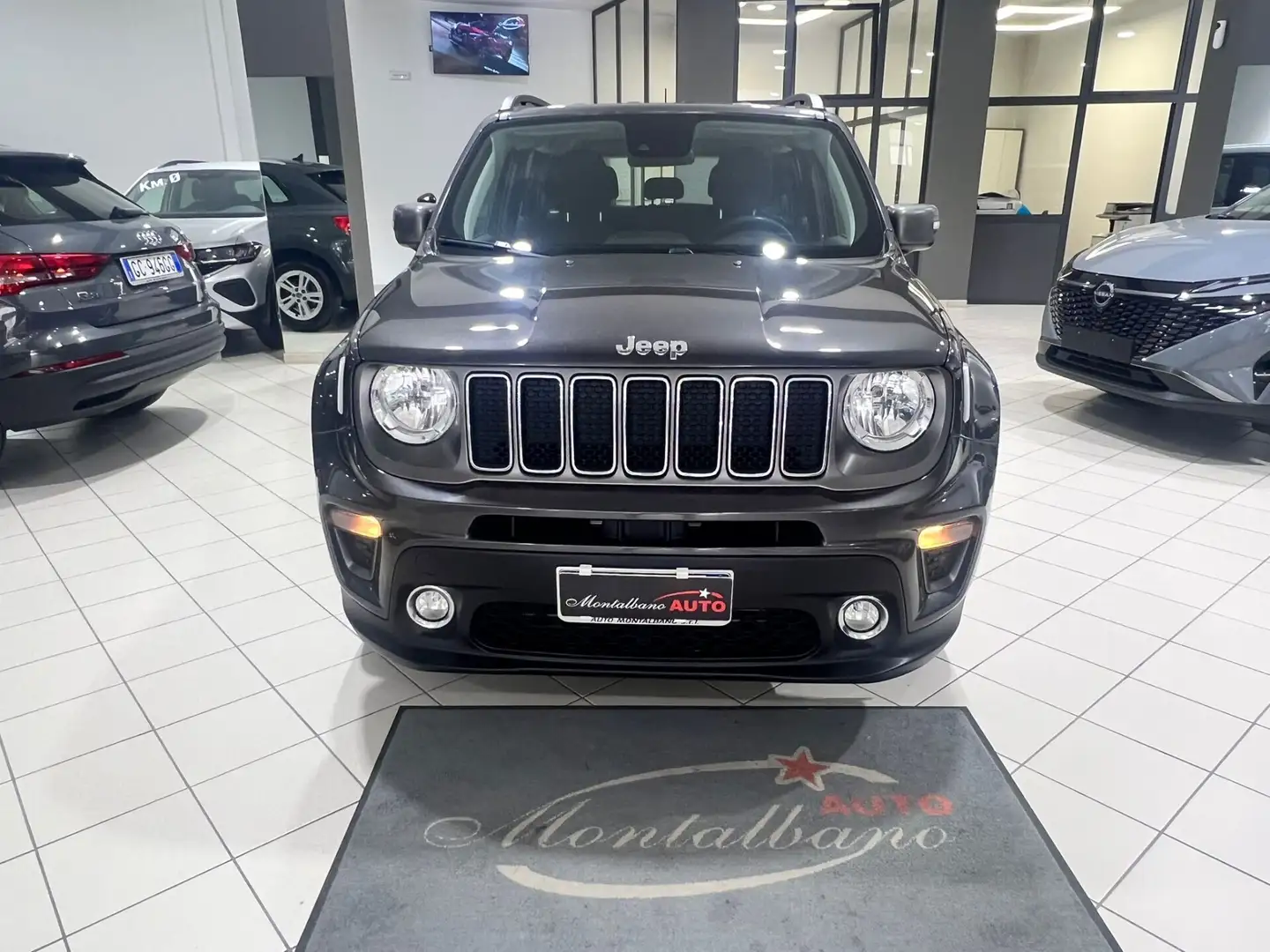 Jeep Renegade 1.6 Mjt 130 CV Limited Grijs - 2