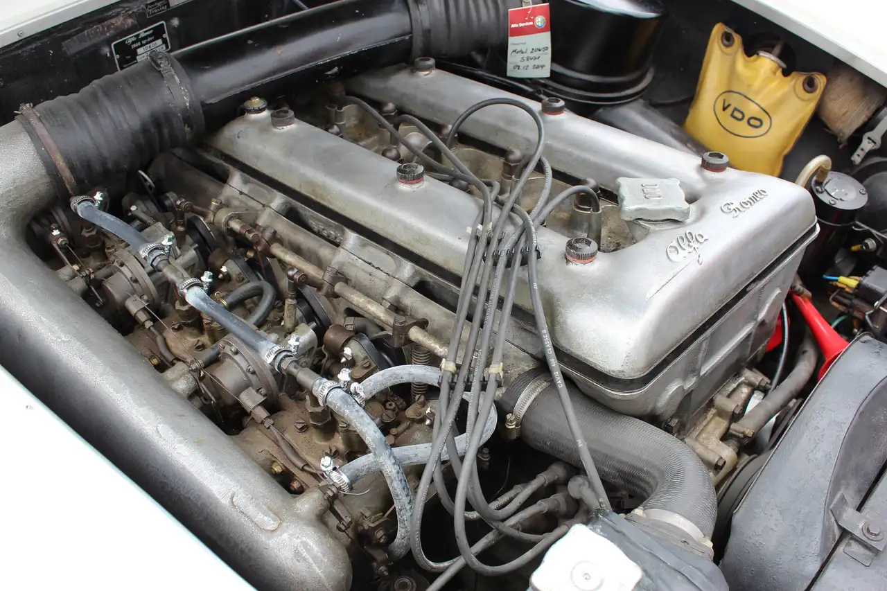 Alfa Romeo Spider 2600 Touring Spider, foto 11