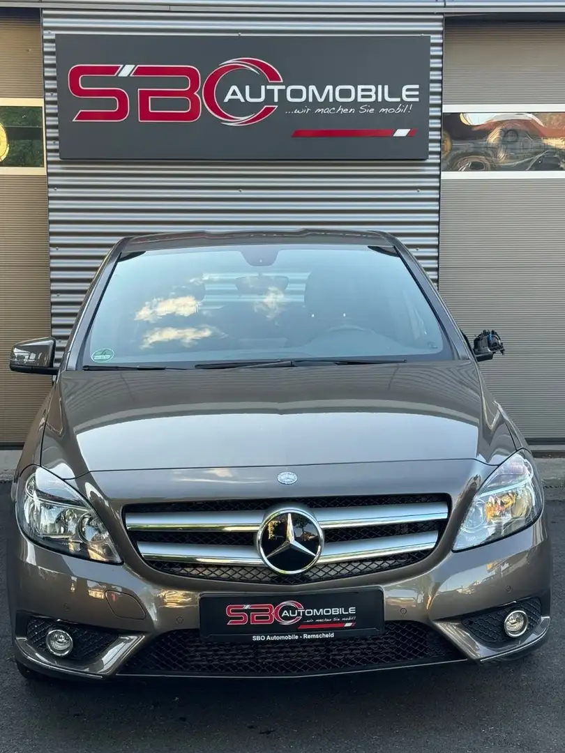 Mercedes-Benz B 180 Beige - 2