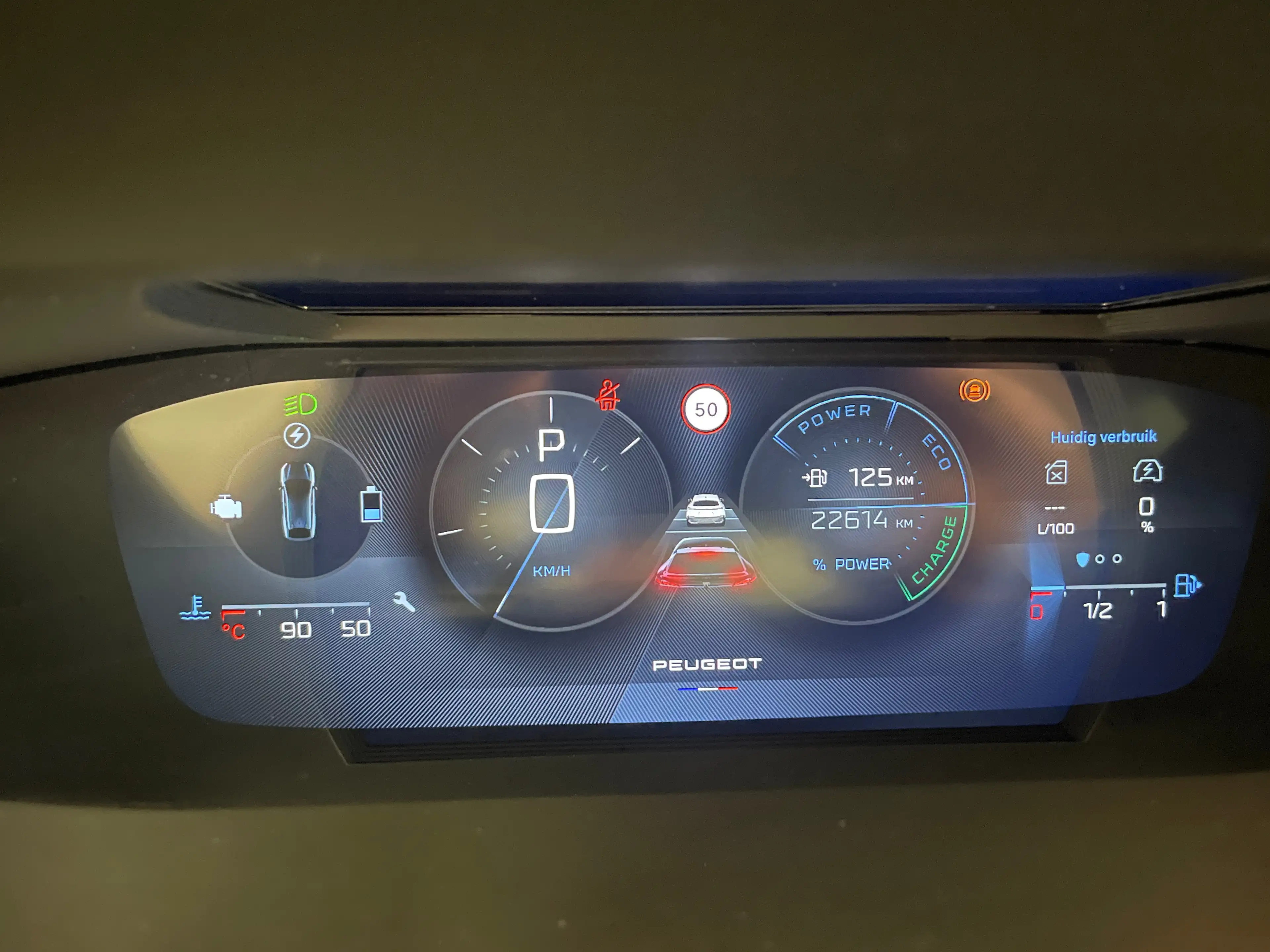 Peugeot 408 408 1.2 Turbo MHEV GT — photo 10