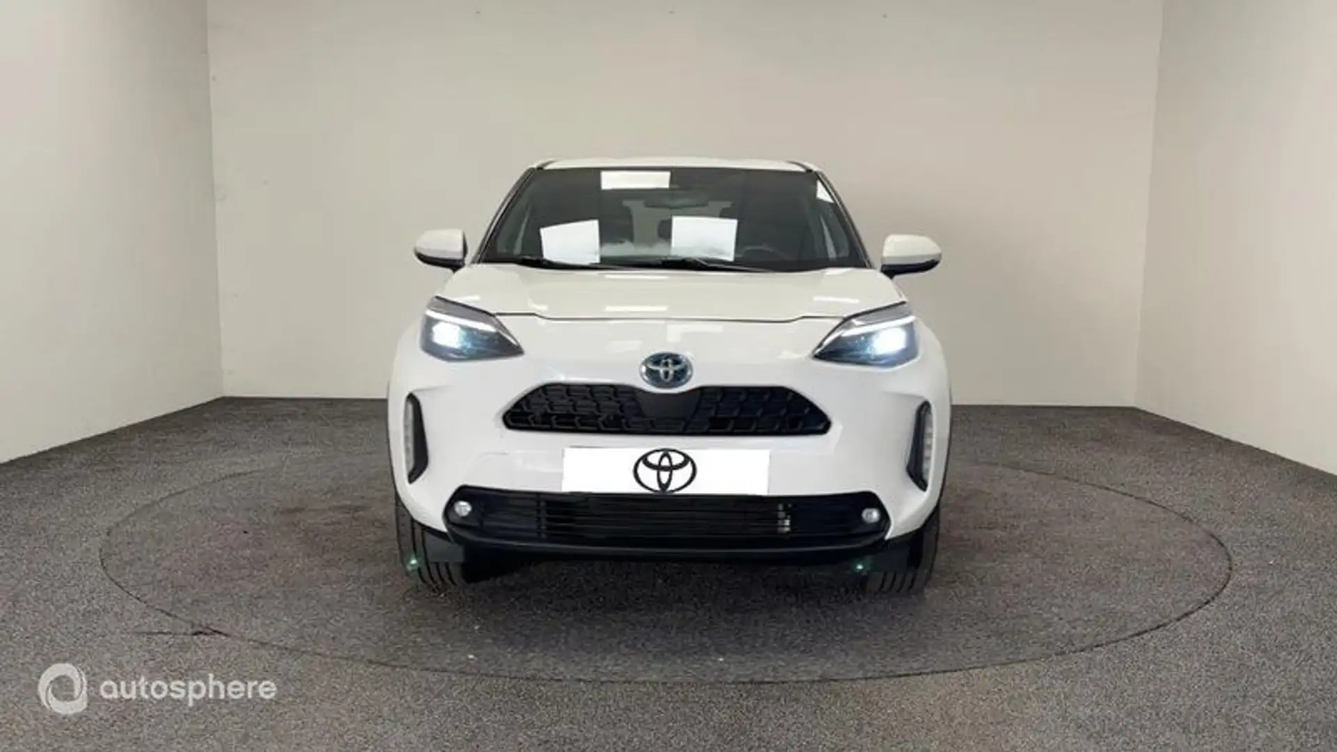 Toyota Yaris Cross 116h Design AWD-i MY22 - 2
