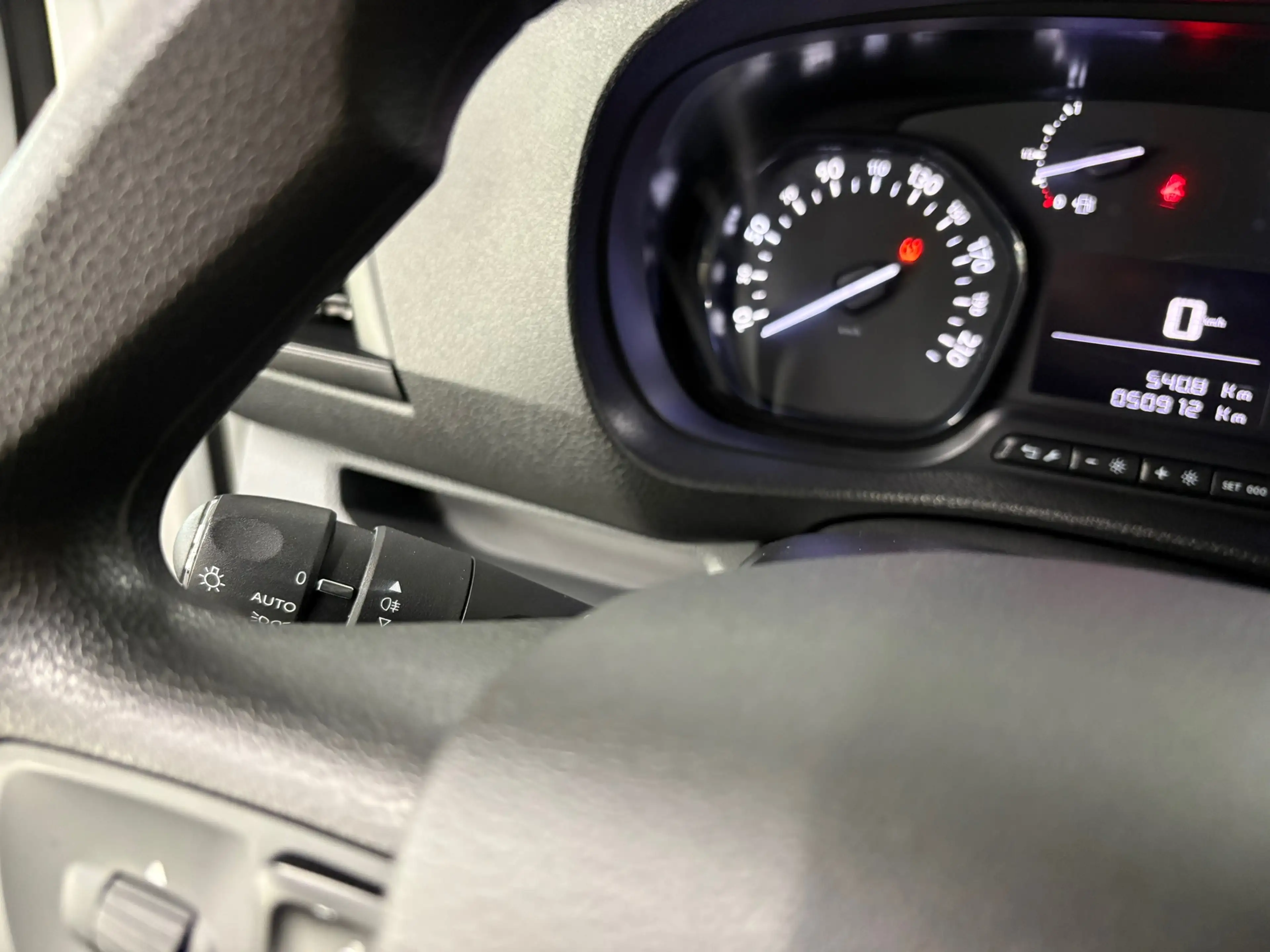 Peugeot Expert 1.5 BlueHDI 100 Standard Premium/ NL auto/ Eerste — photo 15