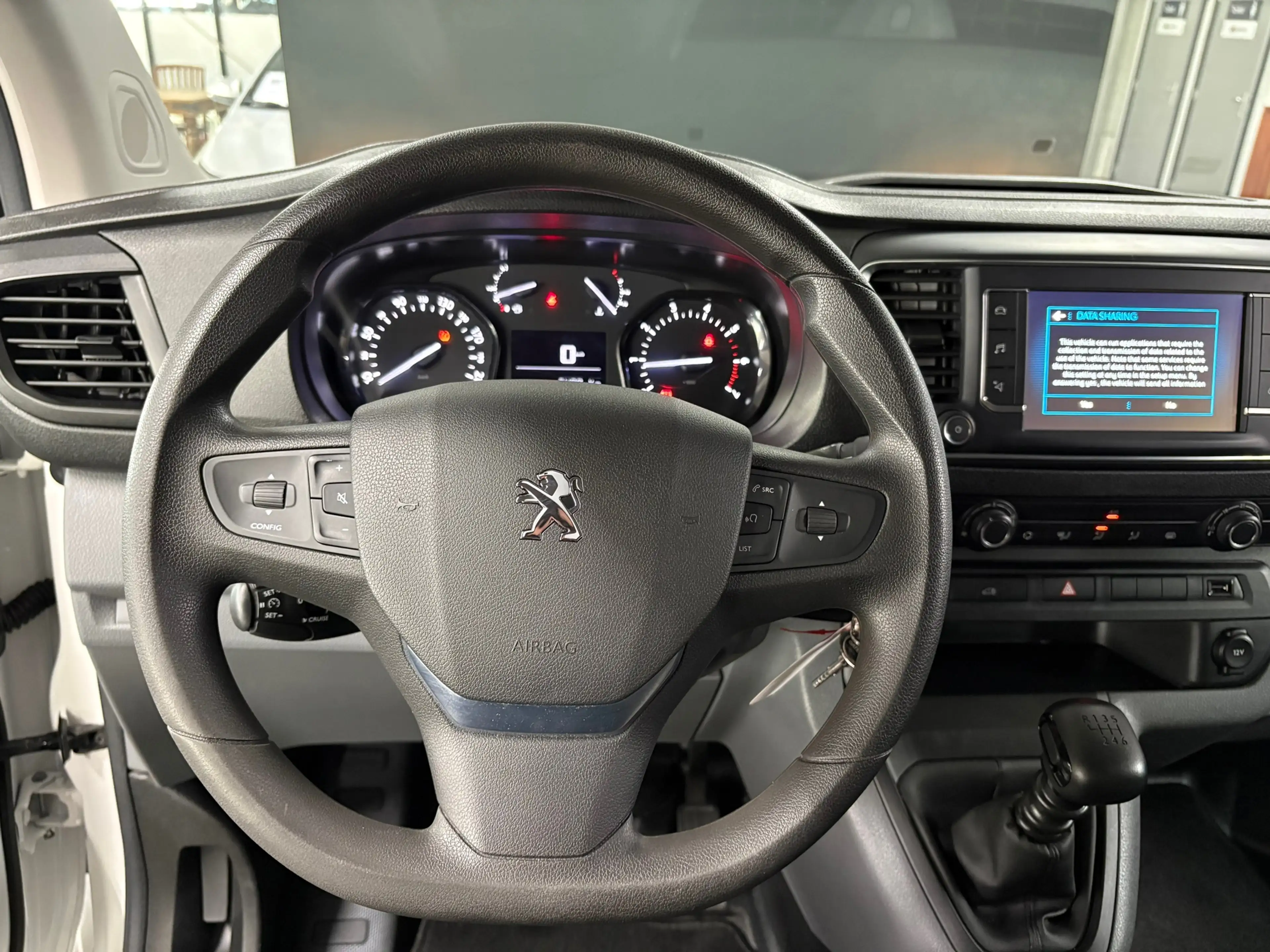 Peugeot Expert 1.5 BlueHDI 100 Standard Premium/ NL auto/ Eerste — photo 11