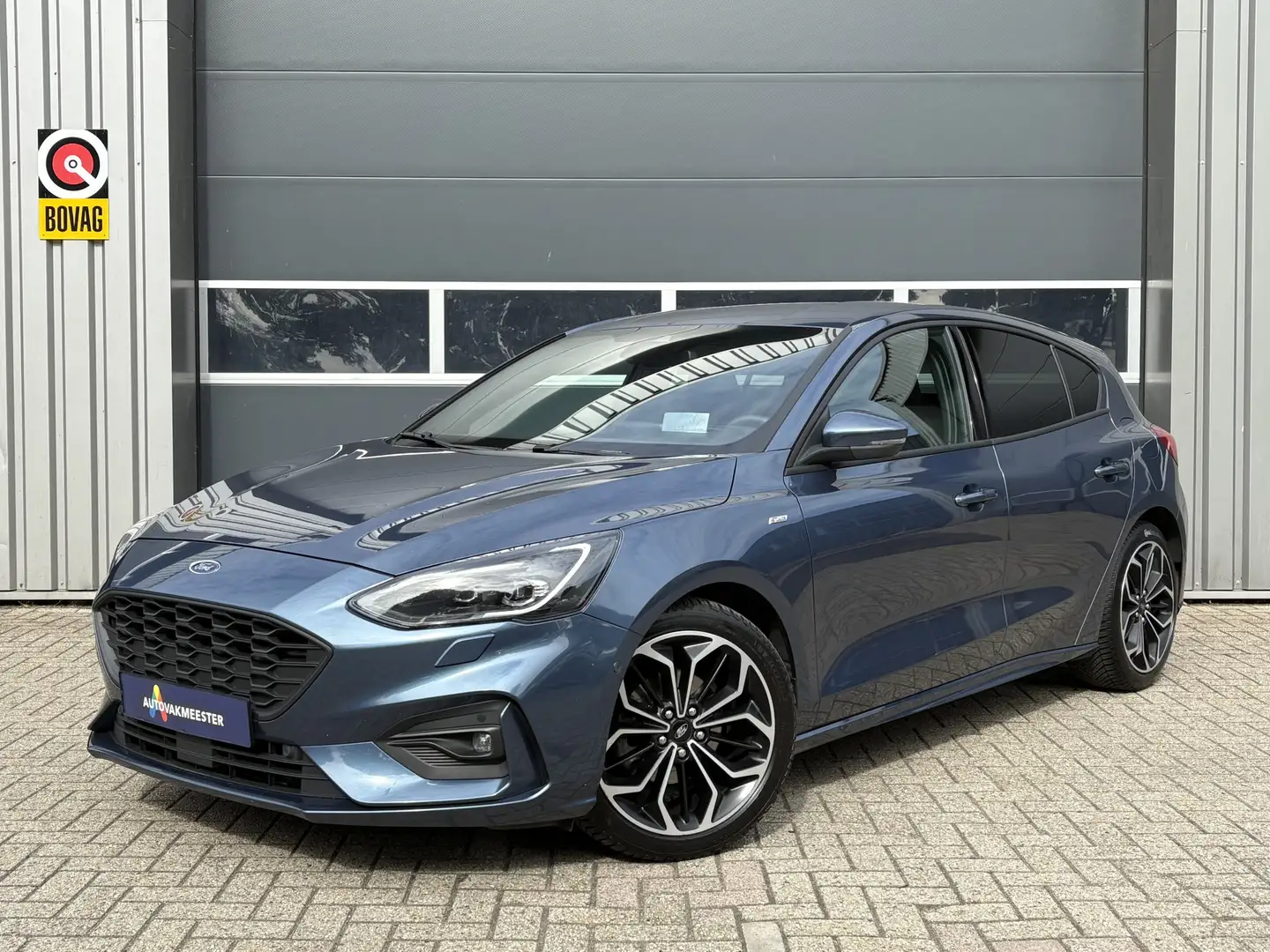 Ford Focus 1.5 EcoBoost ST Line X Business Automaat | Adaptie Blauw - 1