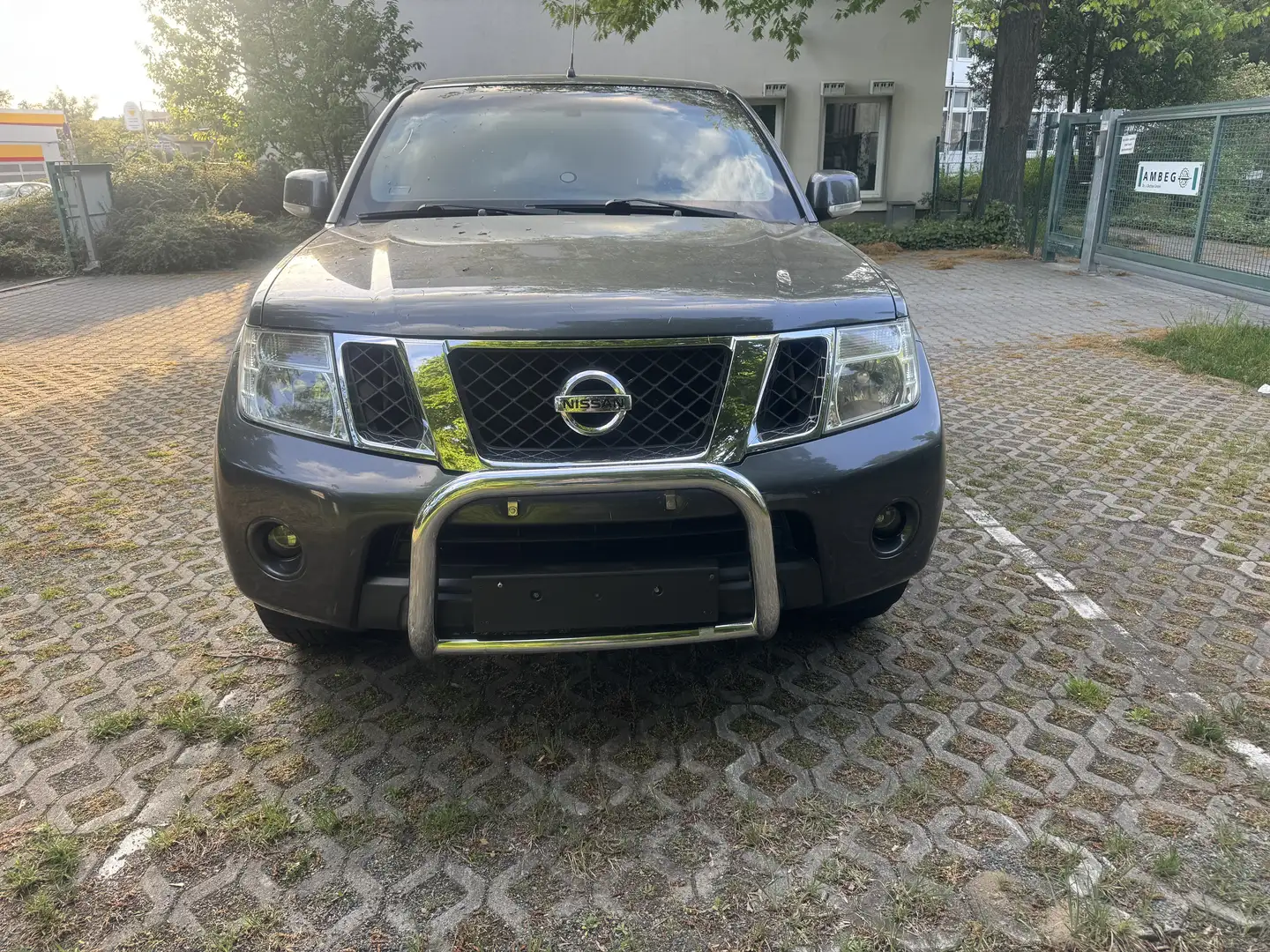 Nissan Navara Double Cab SE 4X4 Automatisch/klimatronic Yeşil - 1