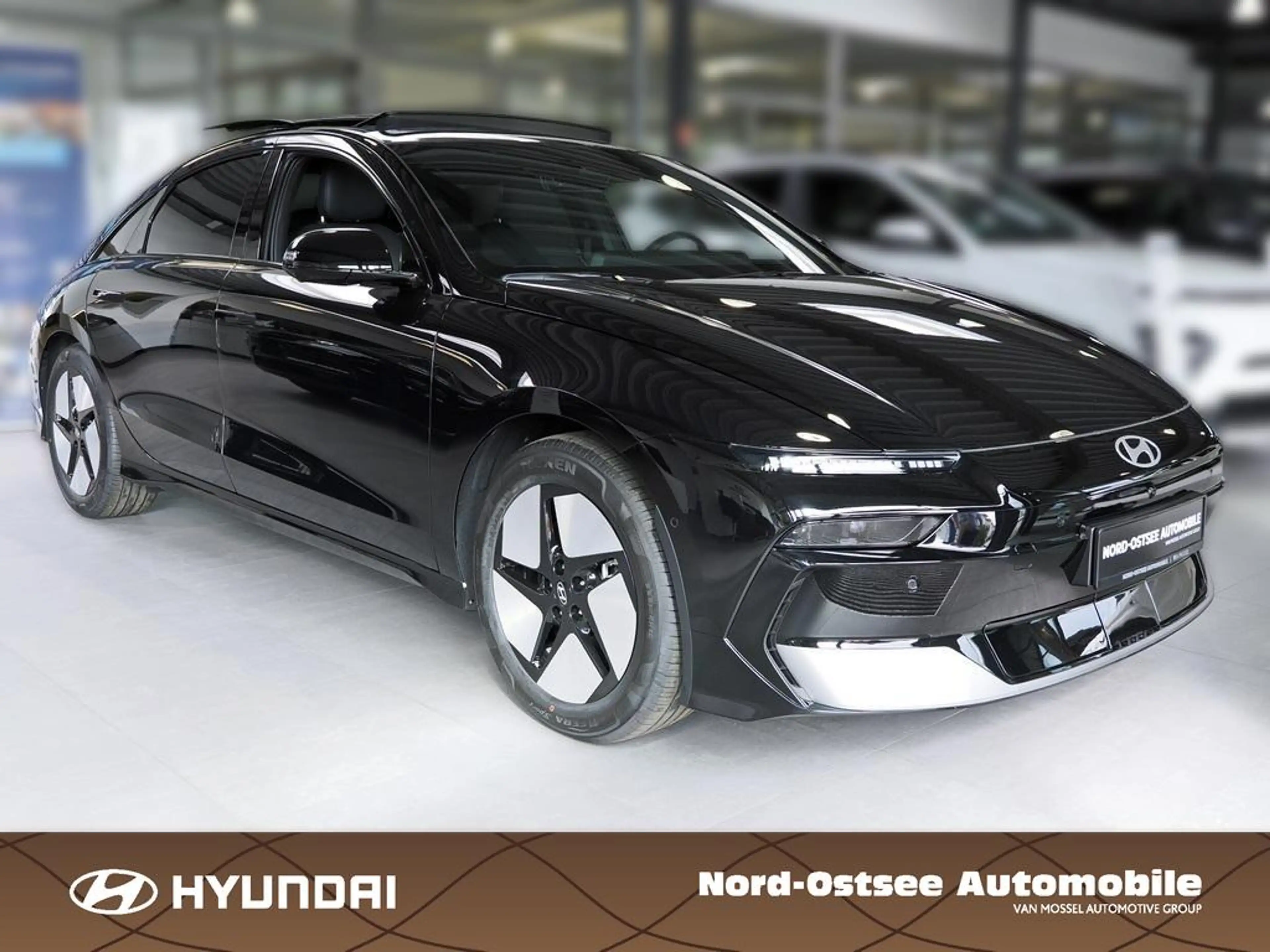 Hyundai IONIQ 6 EV FL CENTRIQ 2xKlima 4xSHZ ACC AUT Kam. — photo 3