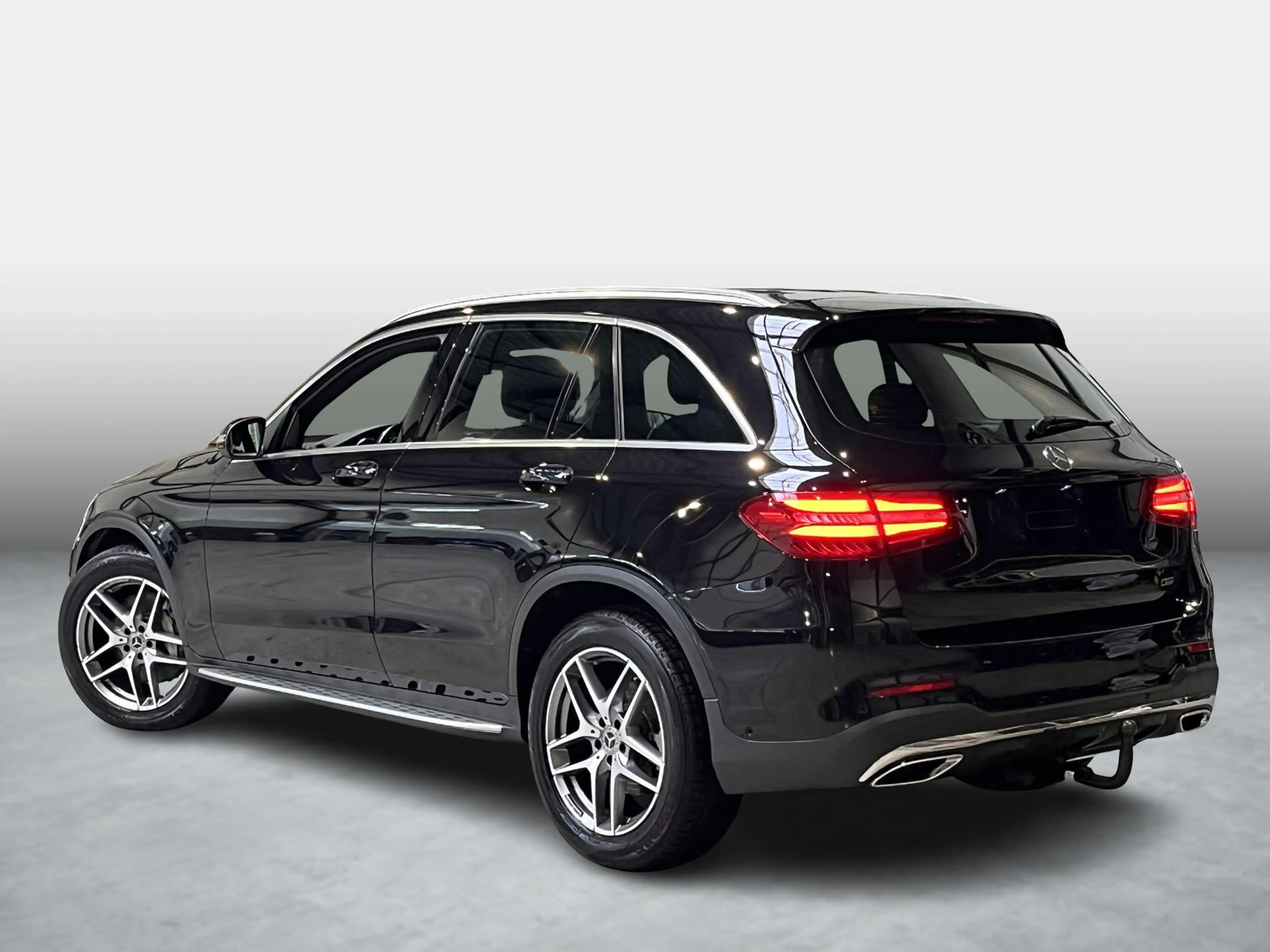 Mercedes-Benz GLC 220 d 125kW 4MATIC AMG — photo 5