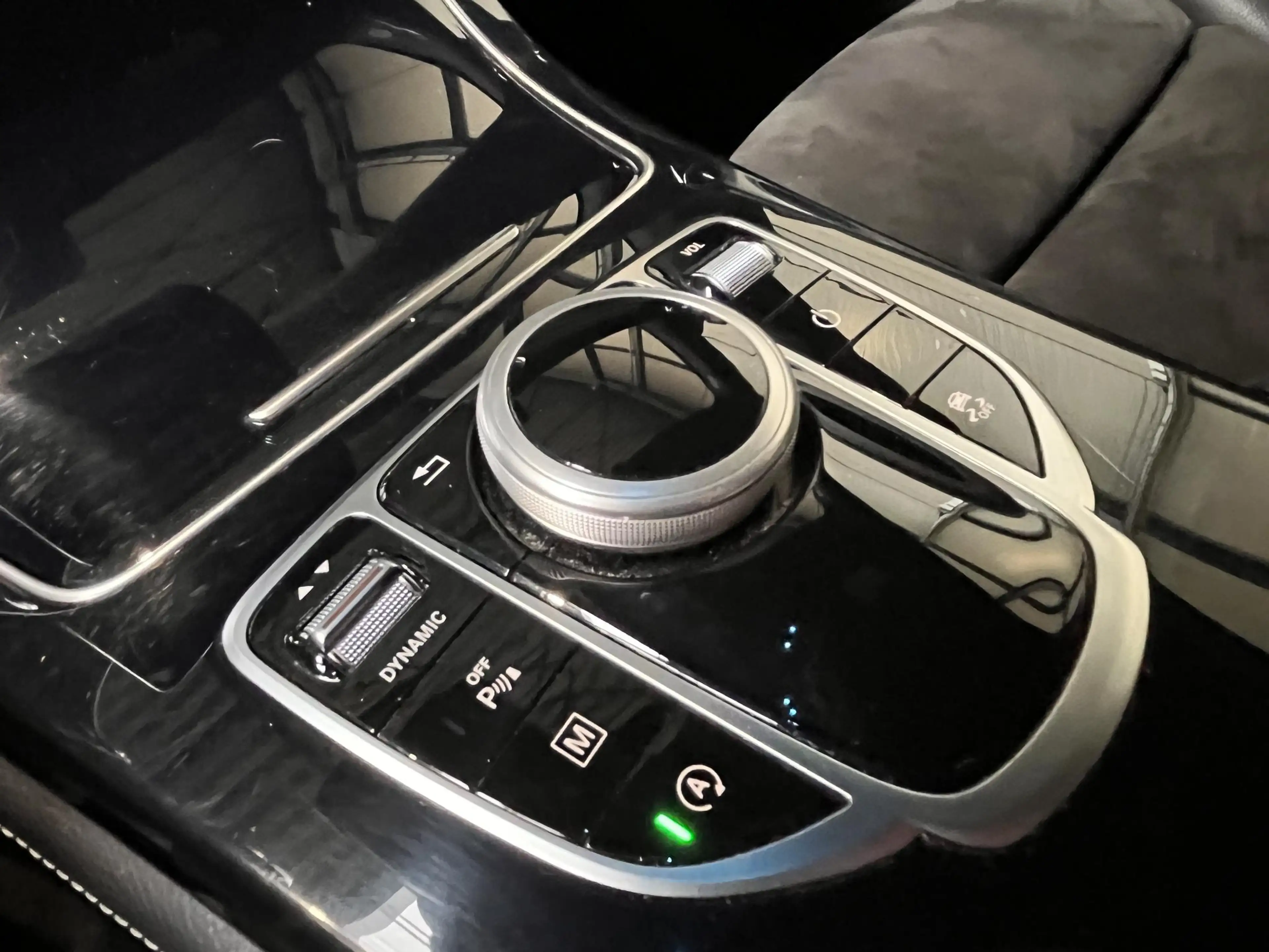 Mercedes-Benz GLC 220 d 125kW 4MATIC AMG — photo 15