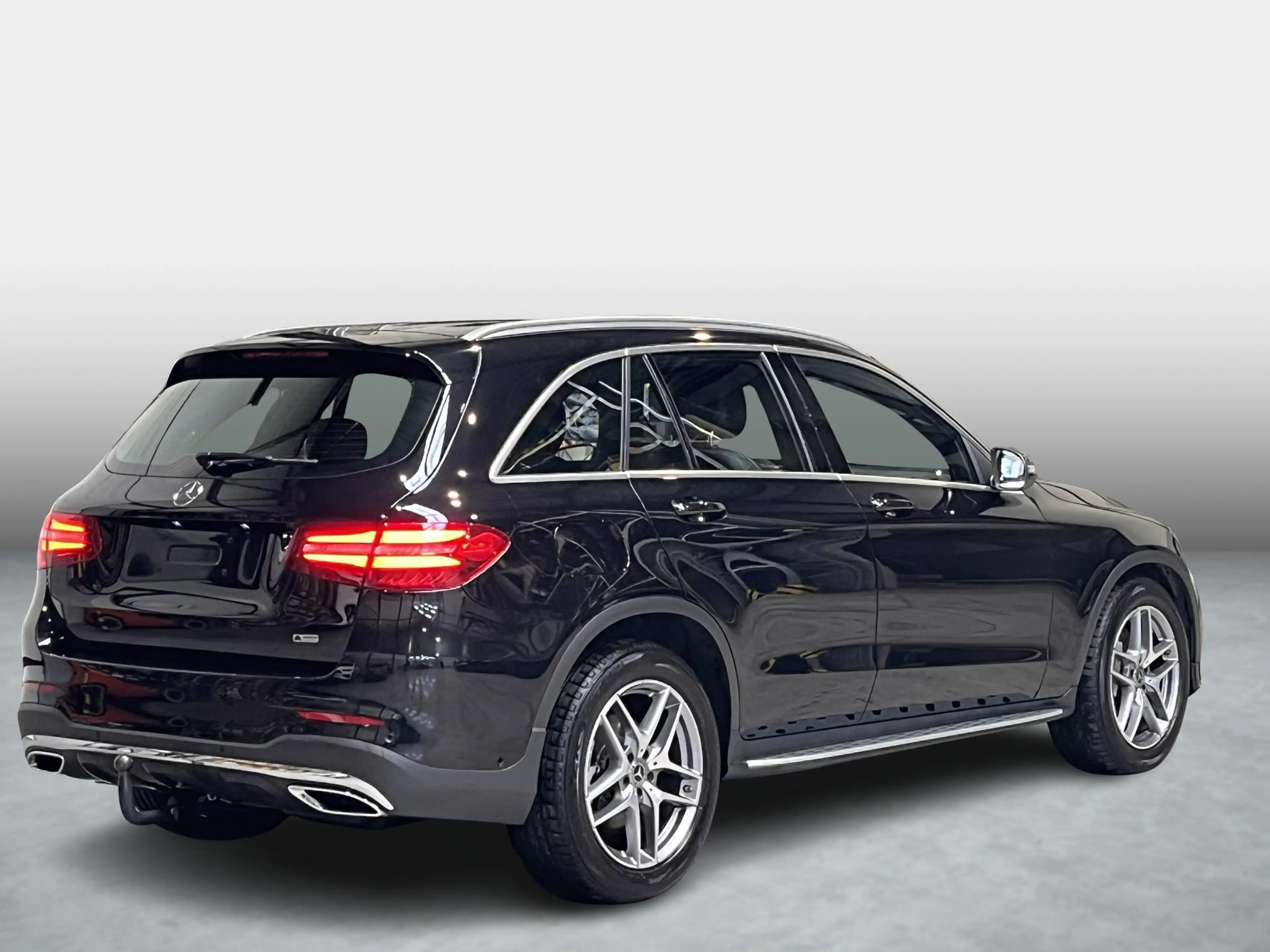 Mercedes-Benz GLC 220 d 125kW 4MATIC AMG — photo 6